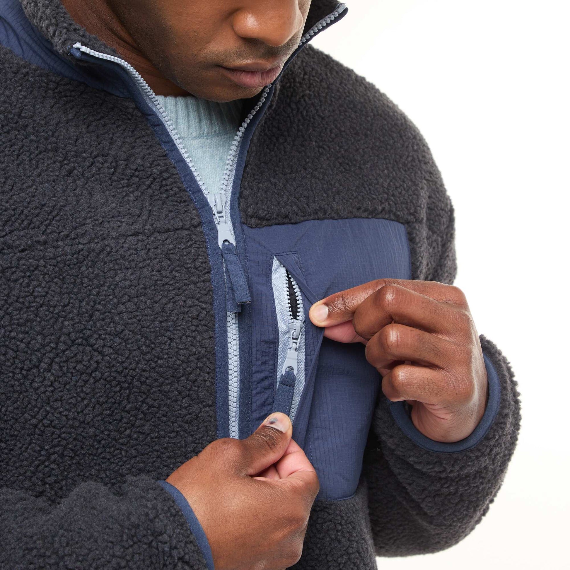 Buzo con cremallera efecto borreguito NEGRO