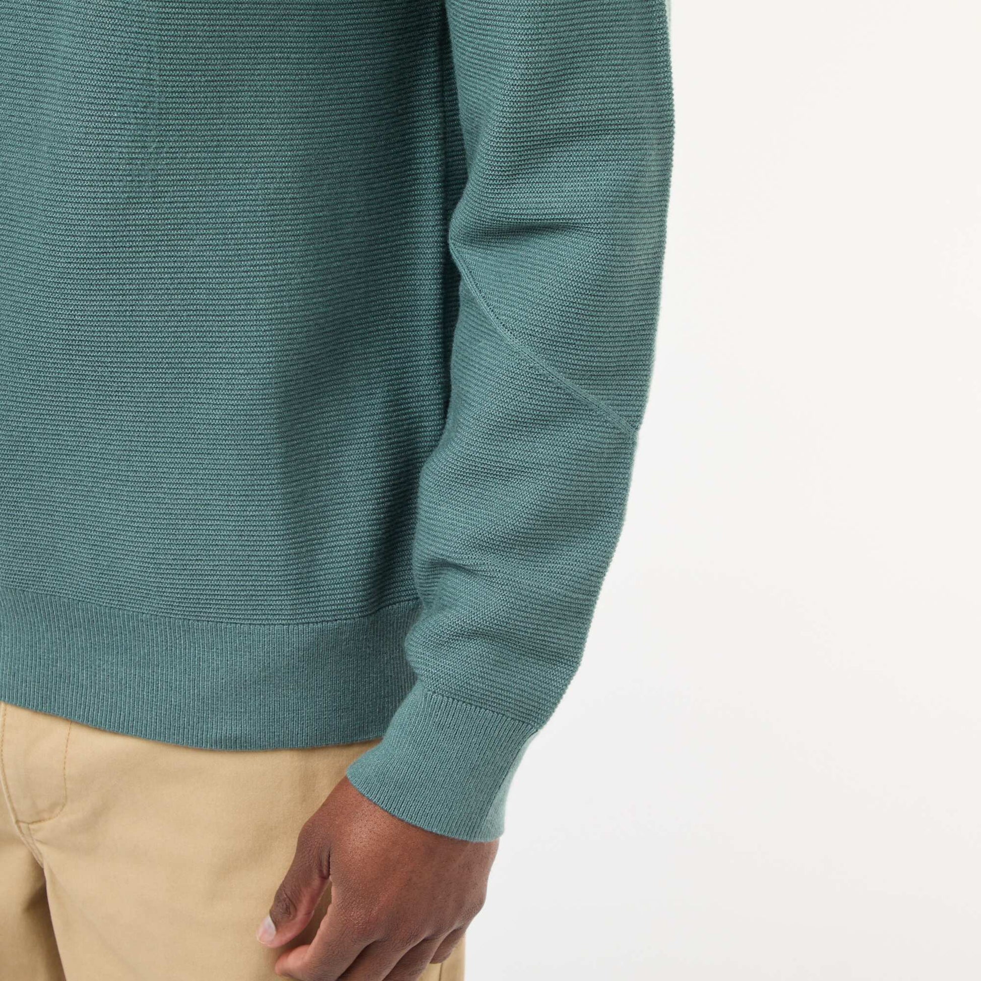 Sweater de punto fino liso con cuello redondo VERDE