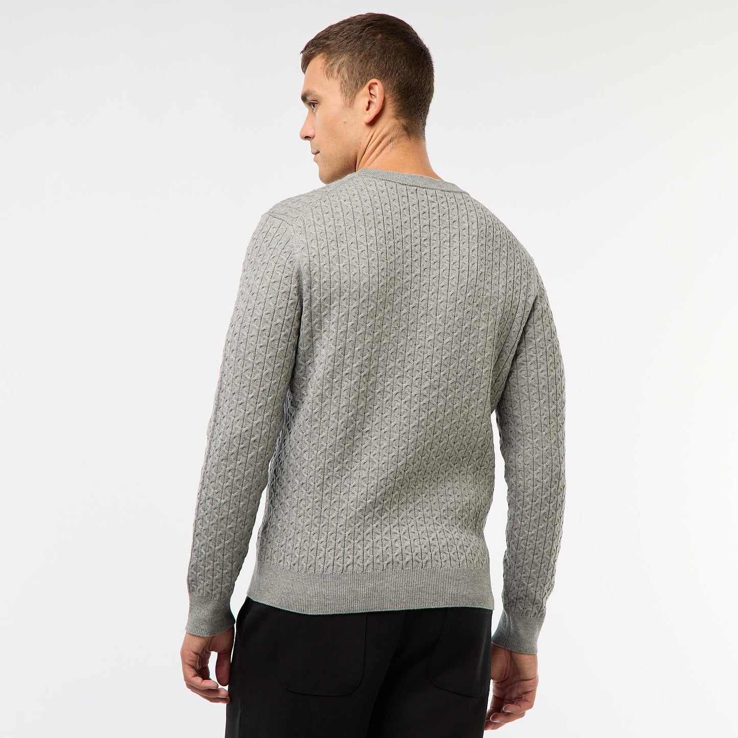 Sweater cuello redondo mini trenza liso GRIS