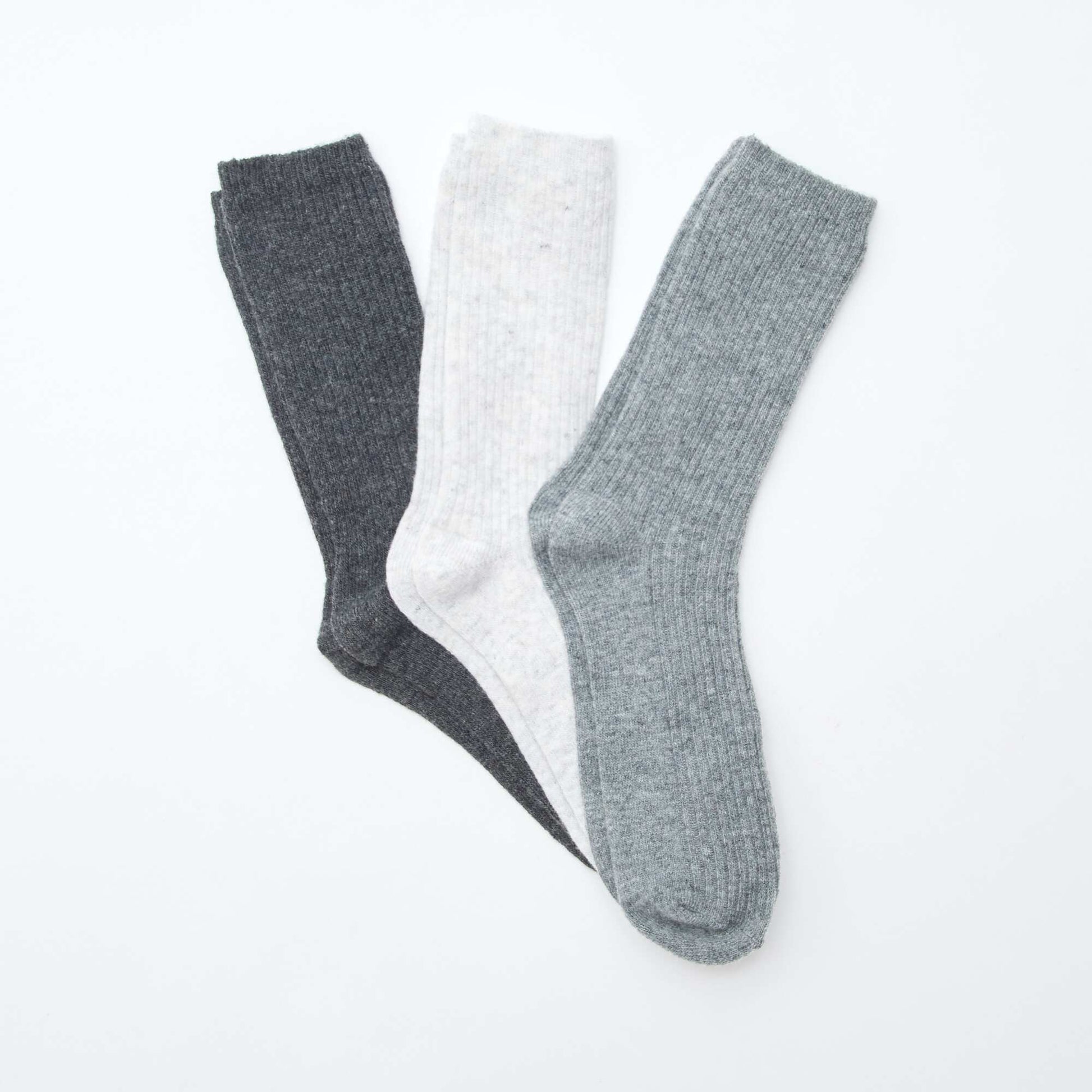Medias de canalé de caña alta GRIS