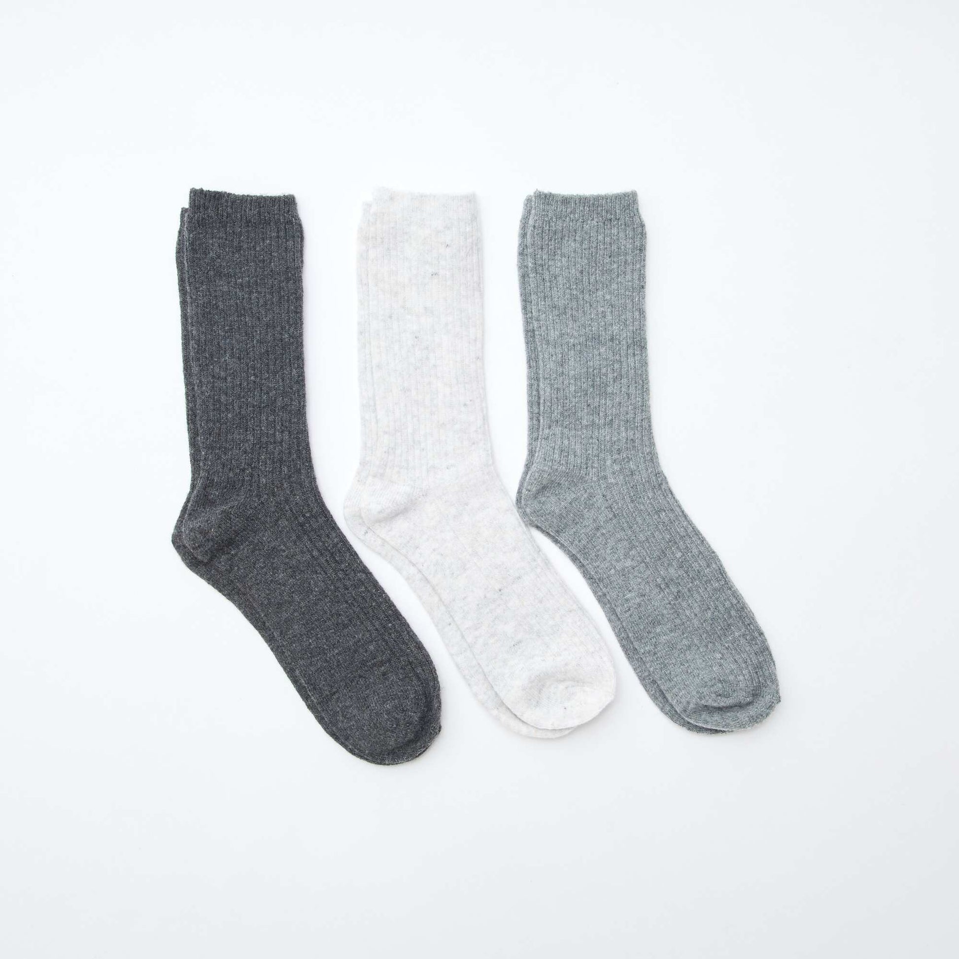Medias de canalé de caña alta GRIS