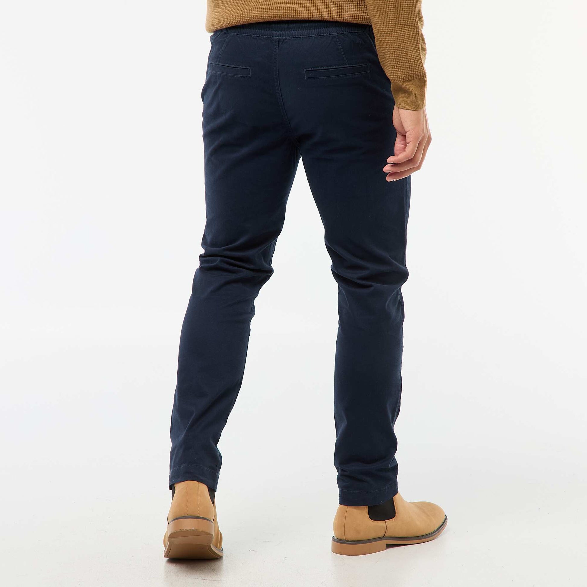 Jogging slim liso AZUL