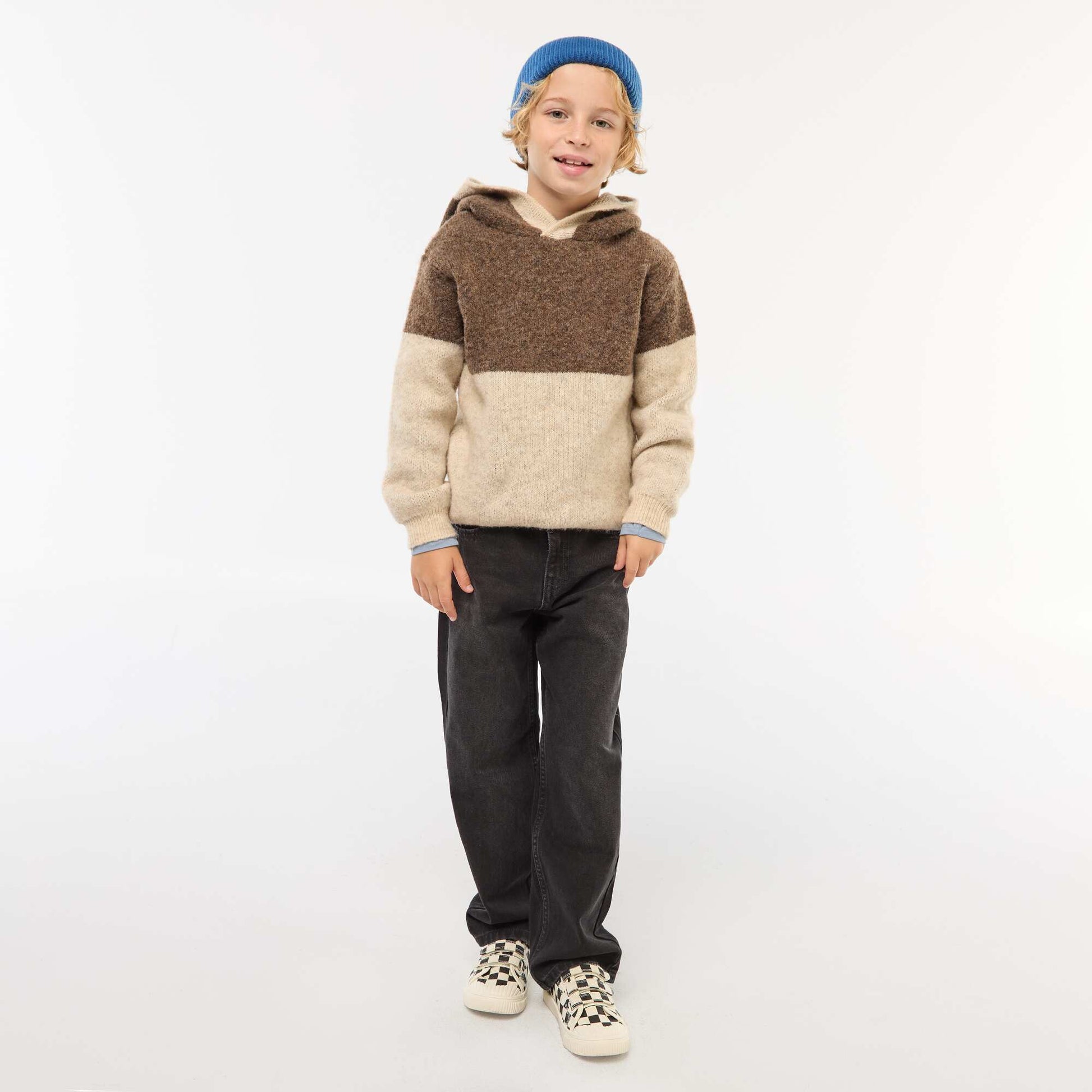 Buzo con capucha color block MARRON