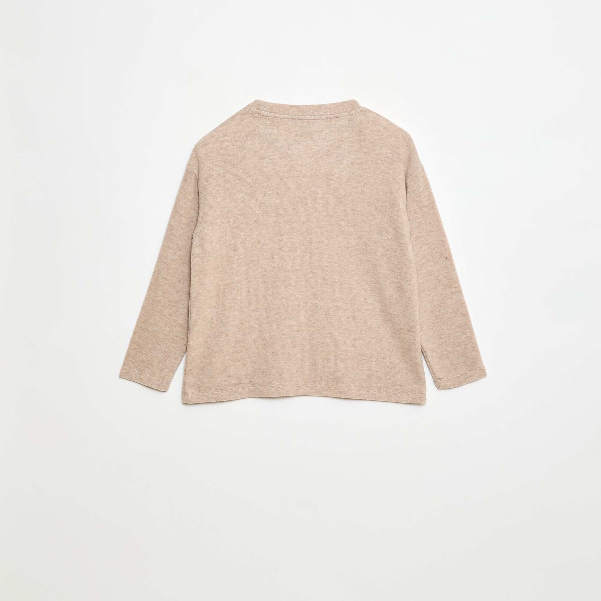 Camiseta corte holgado con diseño en el pecho BEIGE