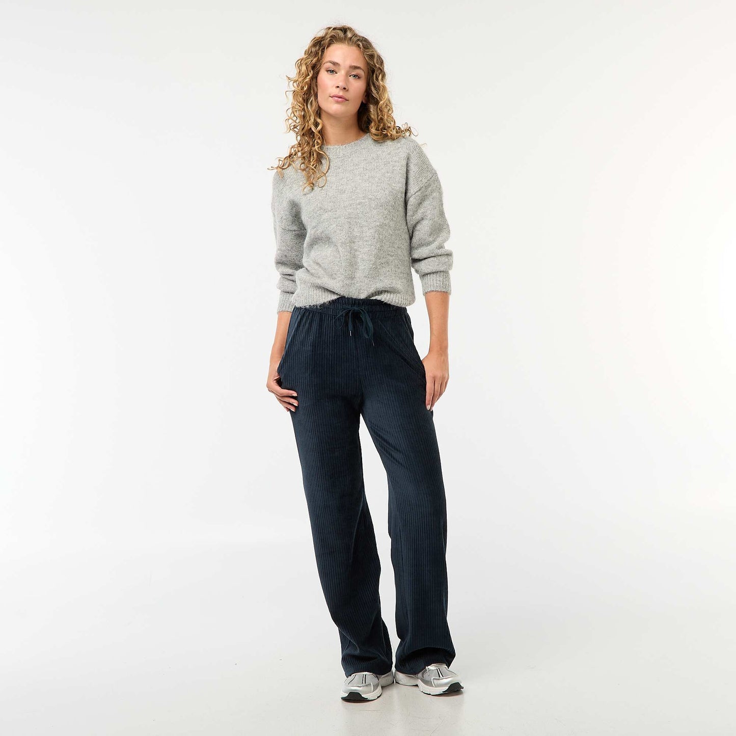 Cálido sweater de punto jaspeado GRIS