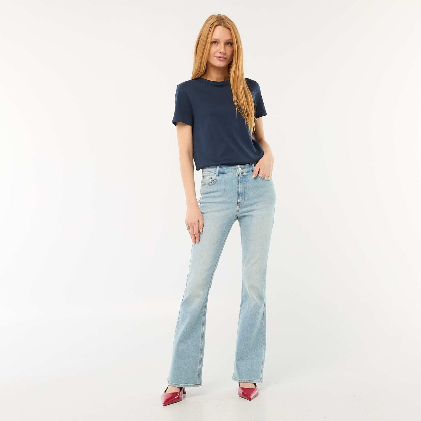 Jean corte flare/bootcut de tiro alto AZUL