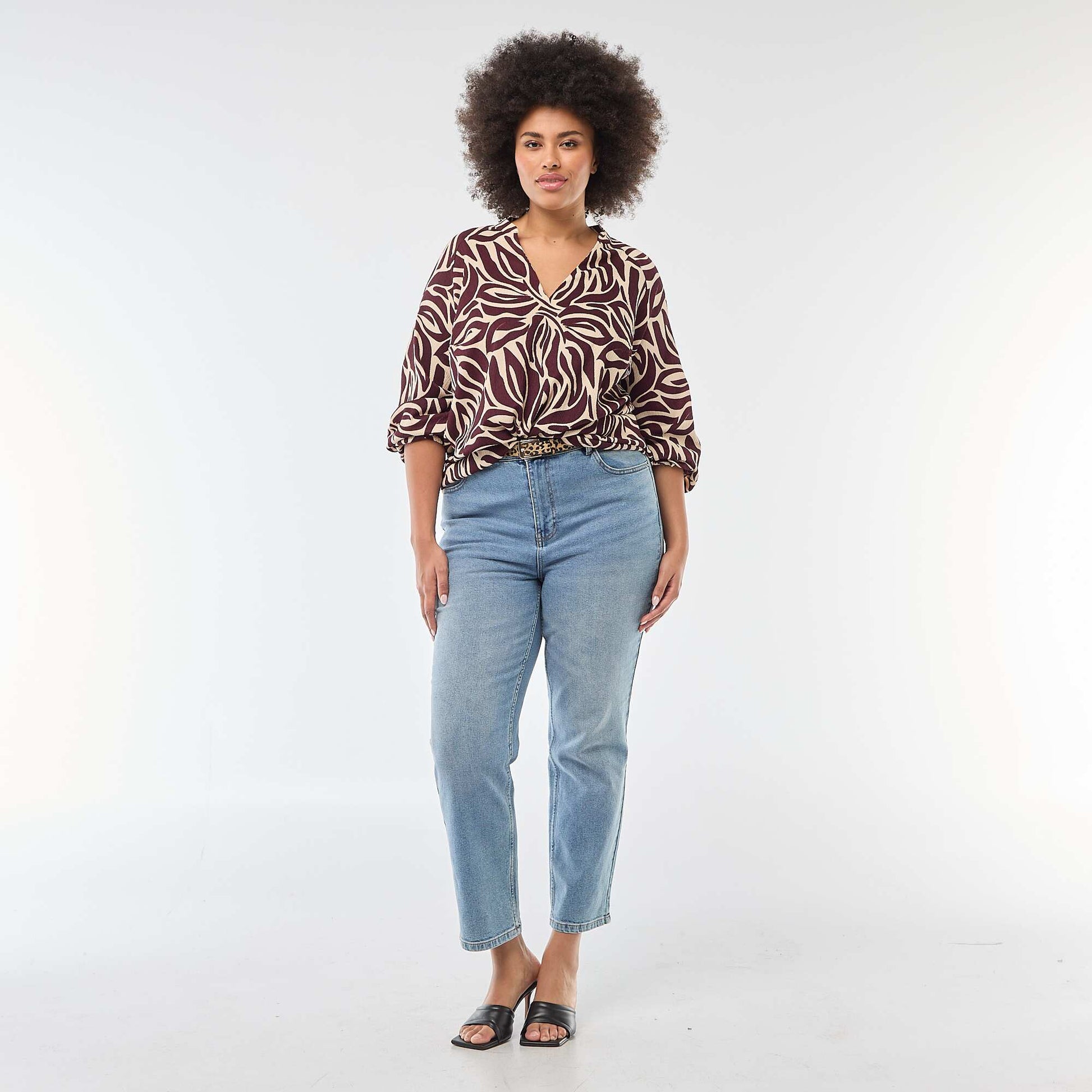 Blusa estampada con cuello en pico ROJO