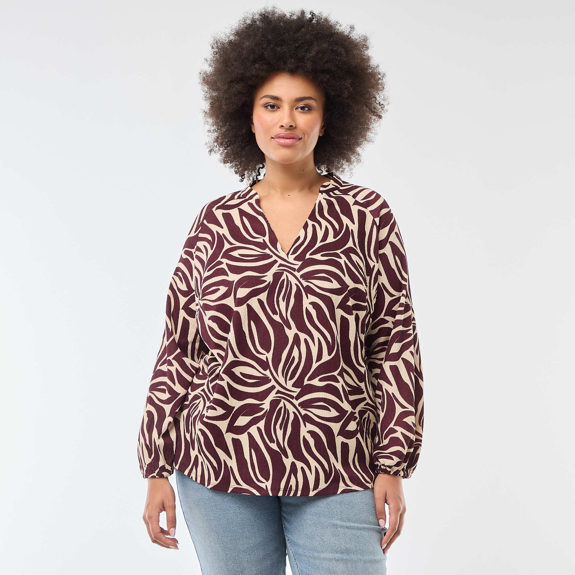 Blusa estampada con cuello en pico ROJO