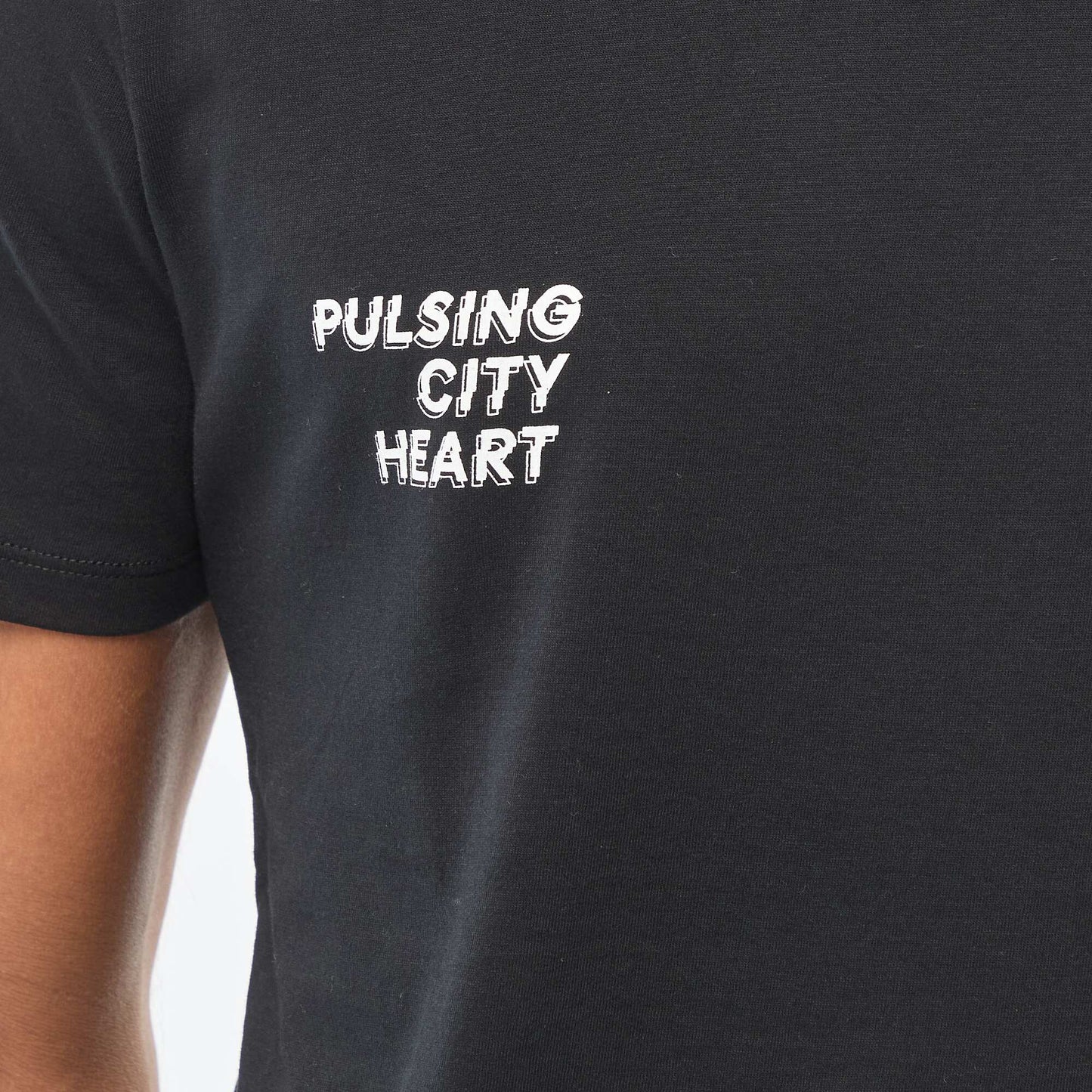 Camiseta de cuello redondo y manga corta estampada NEGRO