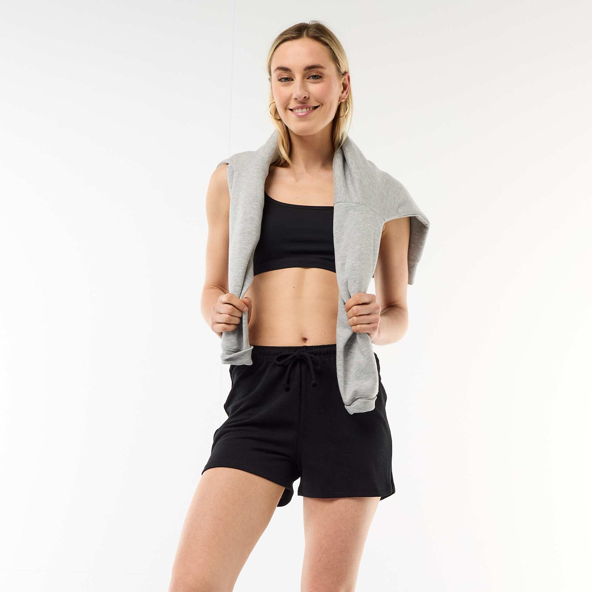 Pantalón corto en algodón liso con cordón NEGRO