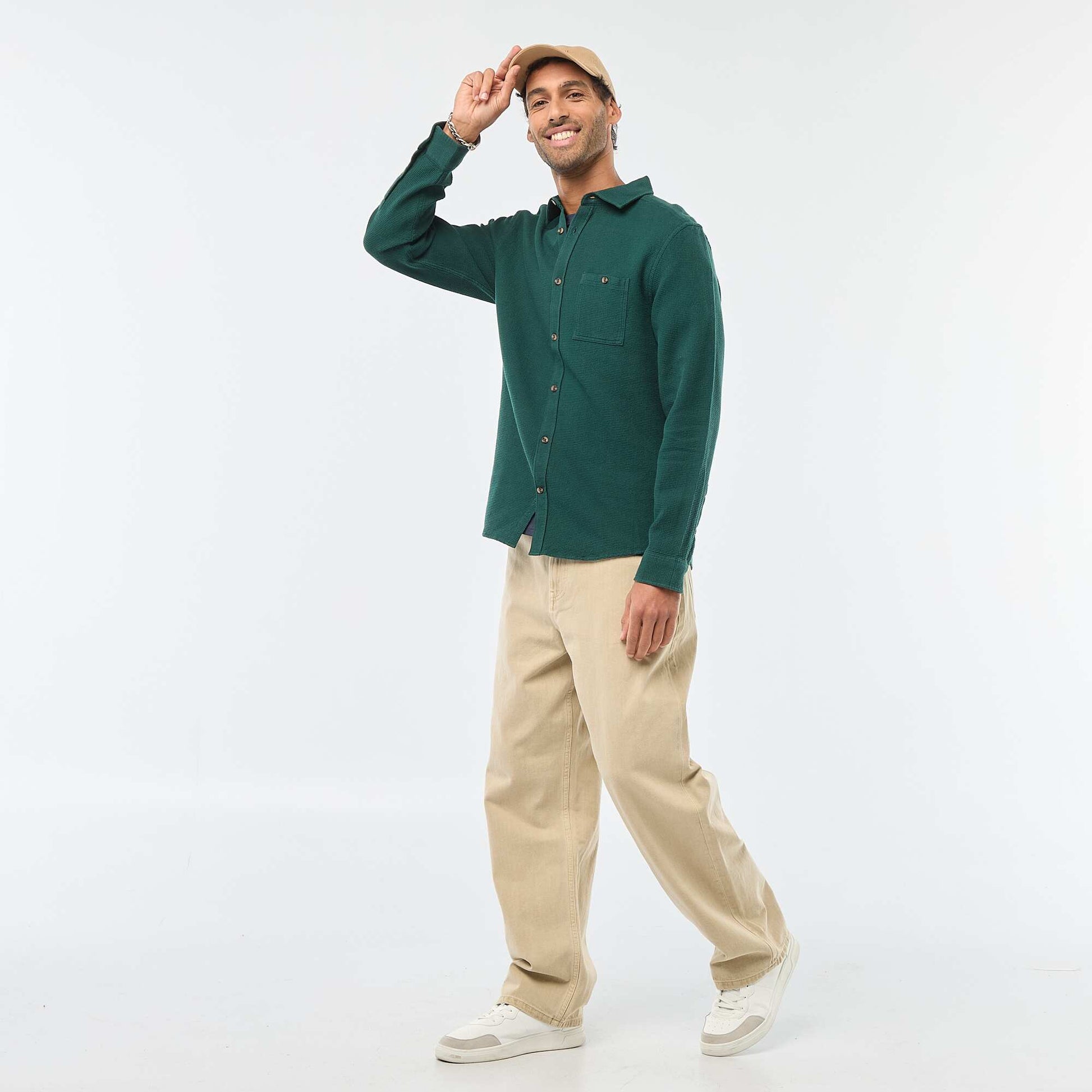 Camisa de manga larga en material gofrado VERDE