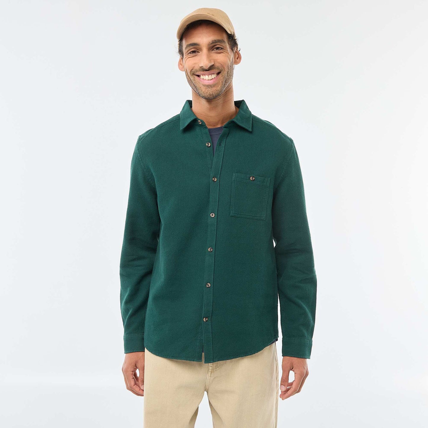 Camisa de manga larga en material gofrado VERDE