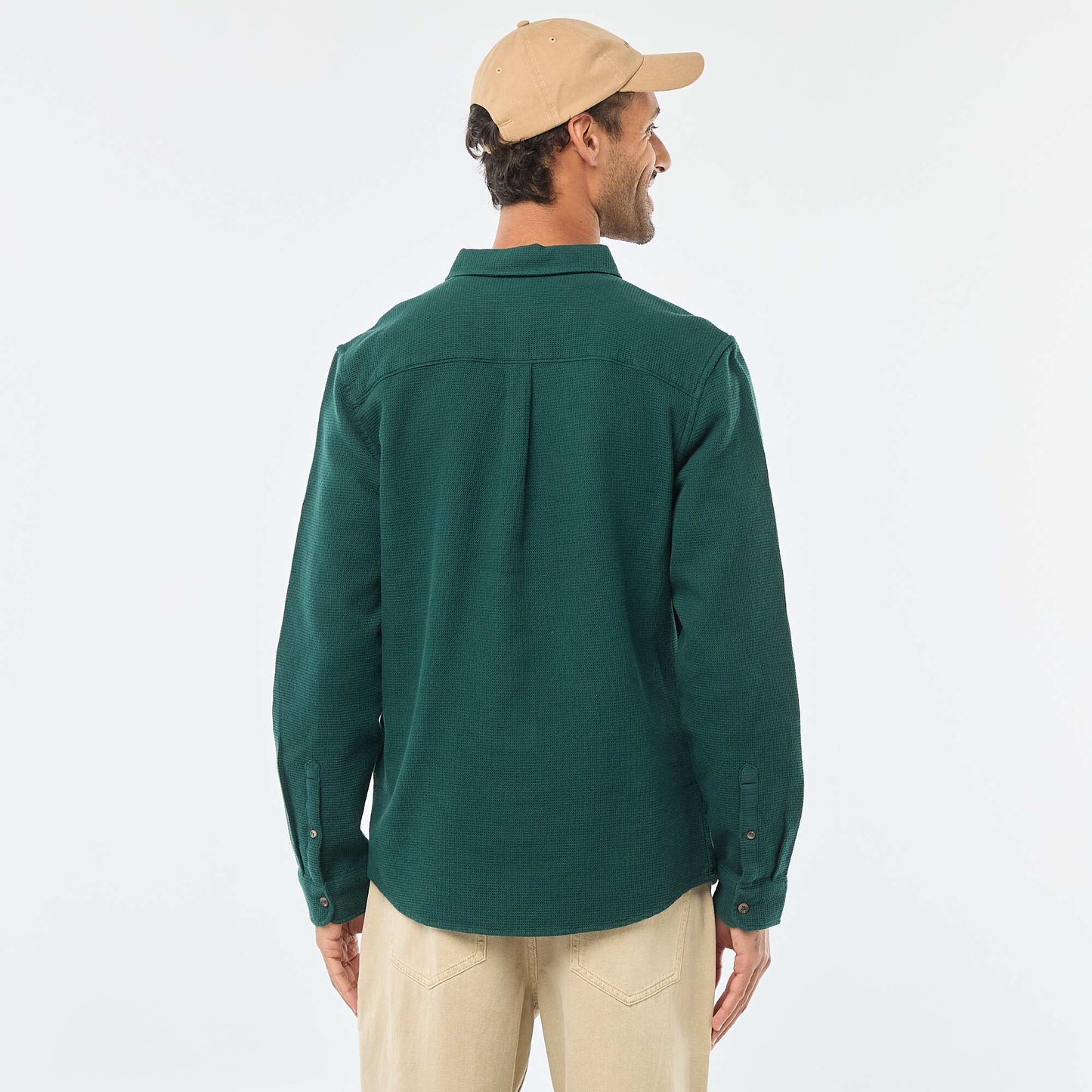 Camisa de manga larga en material gofrado VERDE