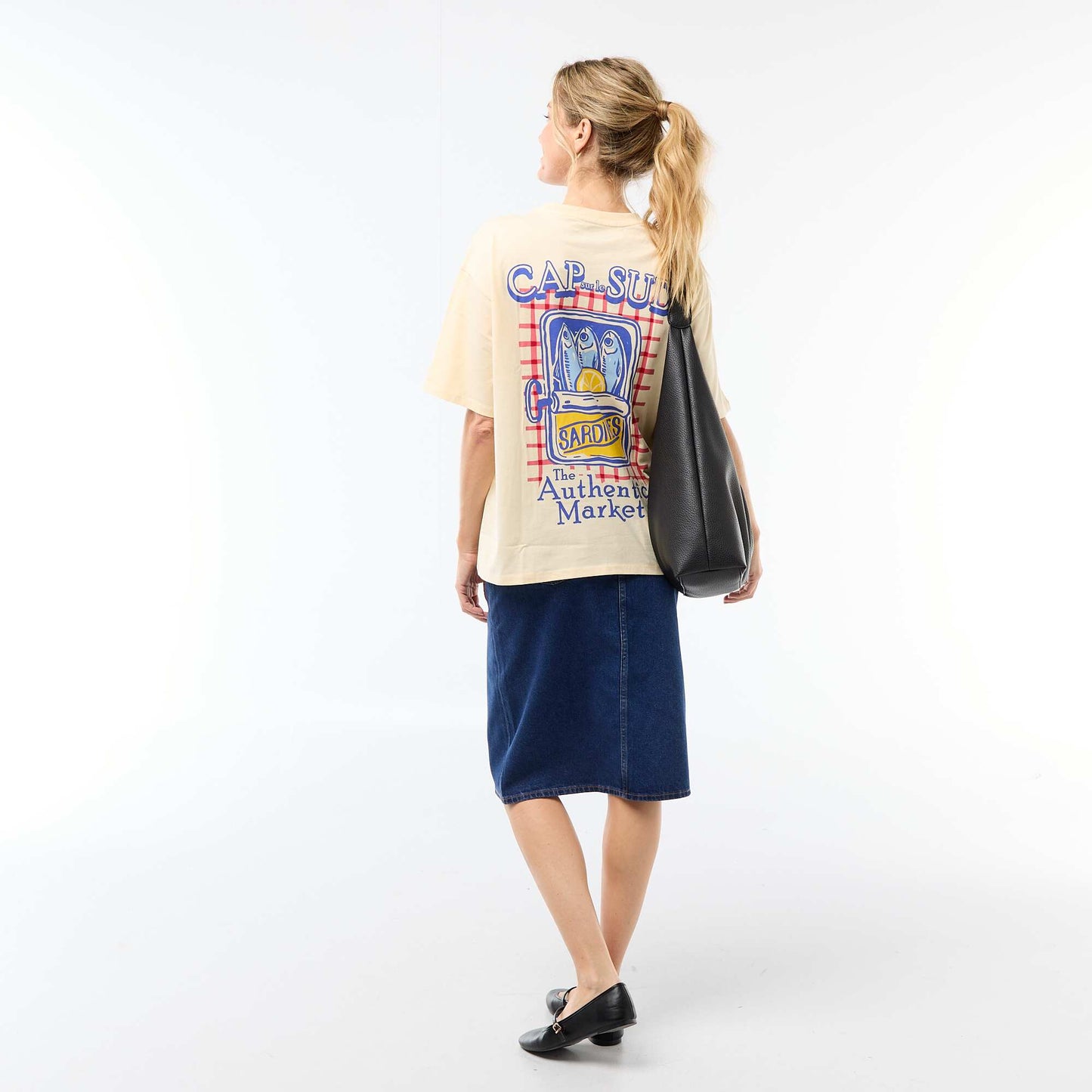 Camiseta oversize con mensaje AMARILLO