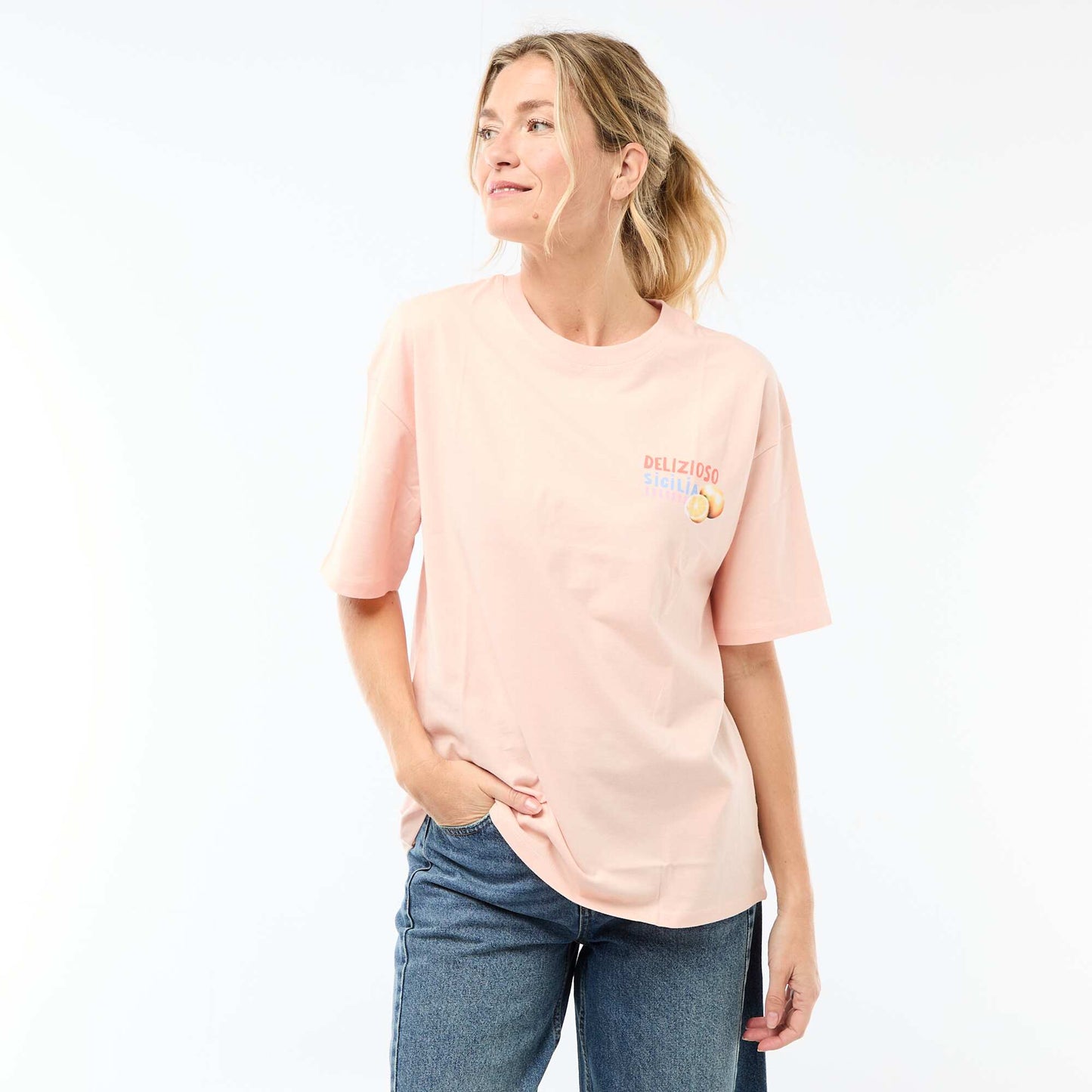 Camiseta oversize con mensaje BLANCO