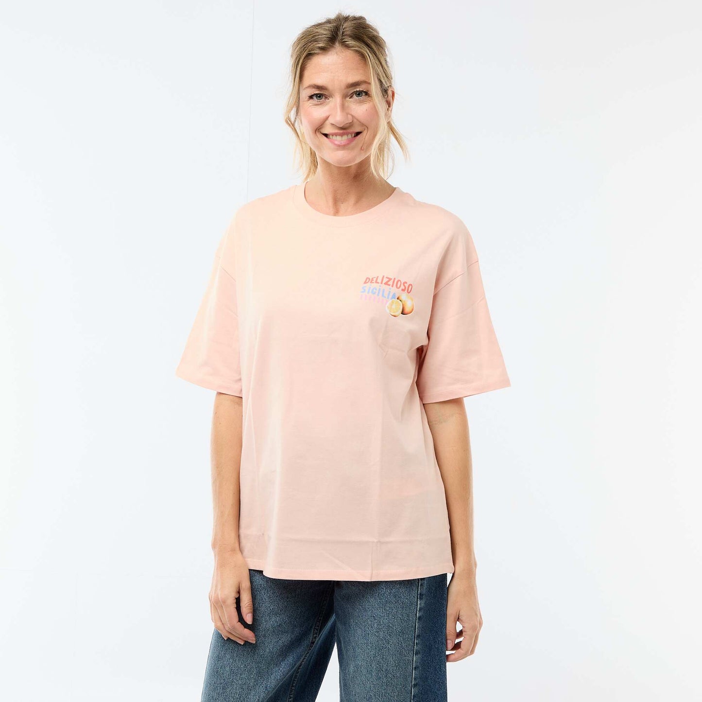 Camiseta oversize con mensaje BLANCO