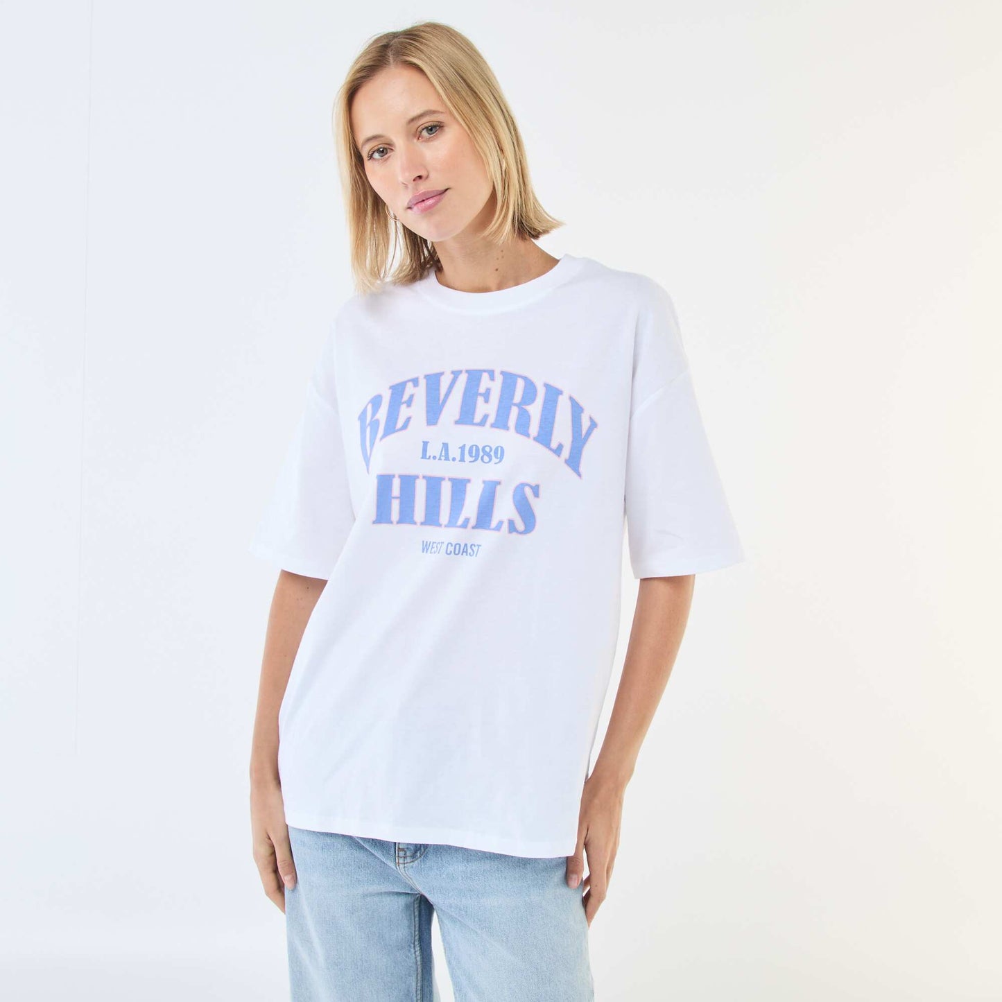Camiseta oversize con mensaje AZUL