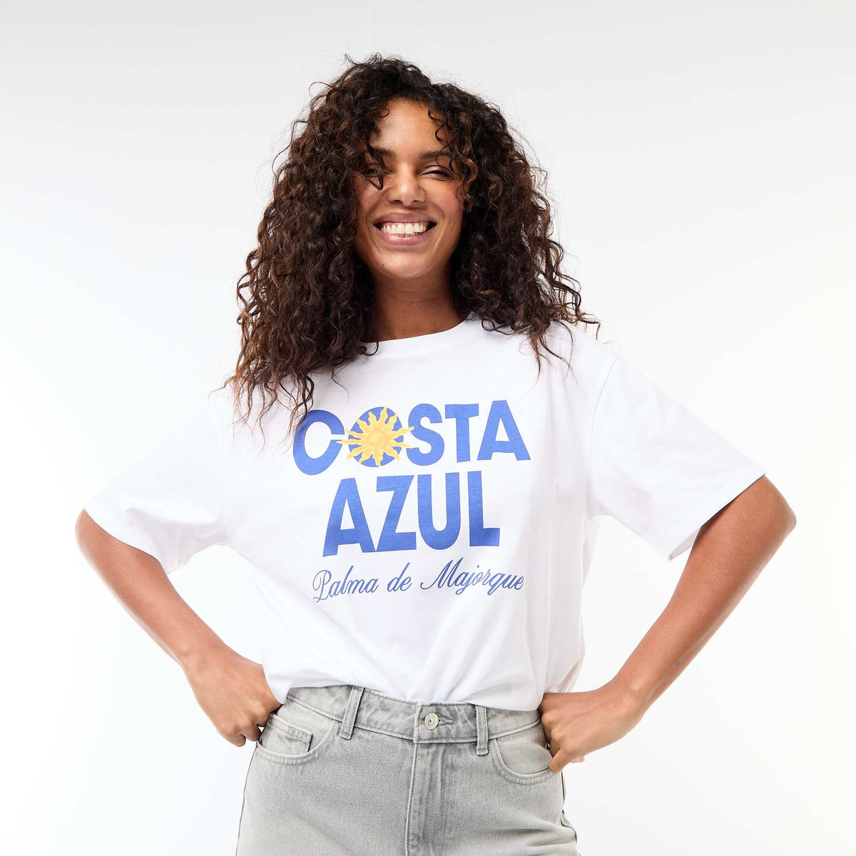Camiseta oversize con mensaje BLANCO