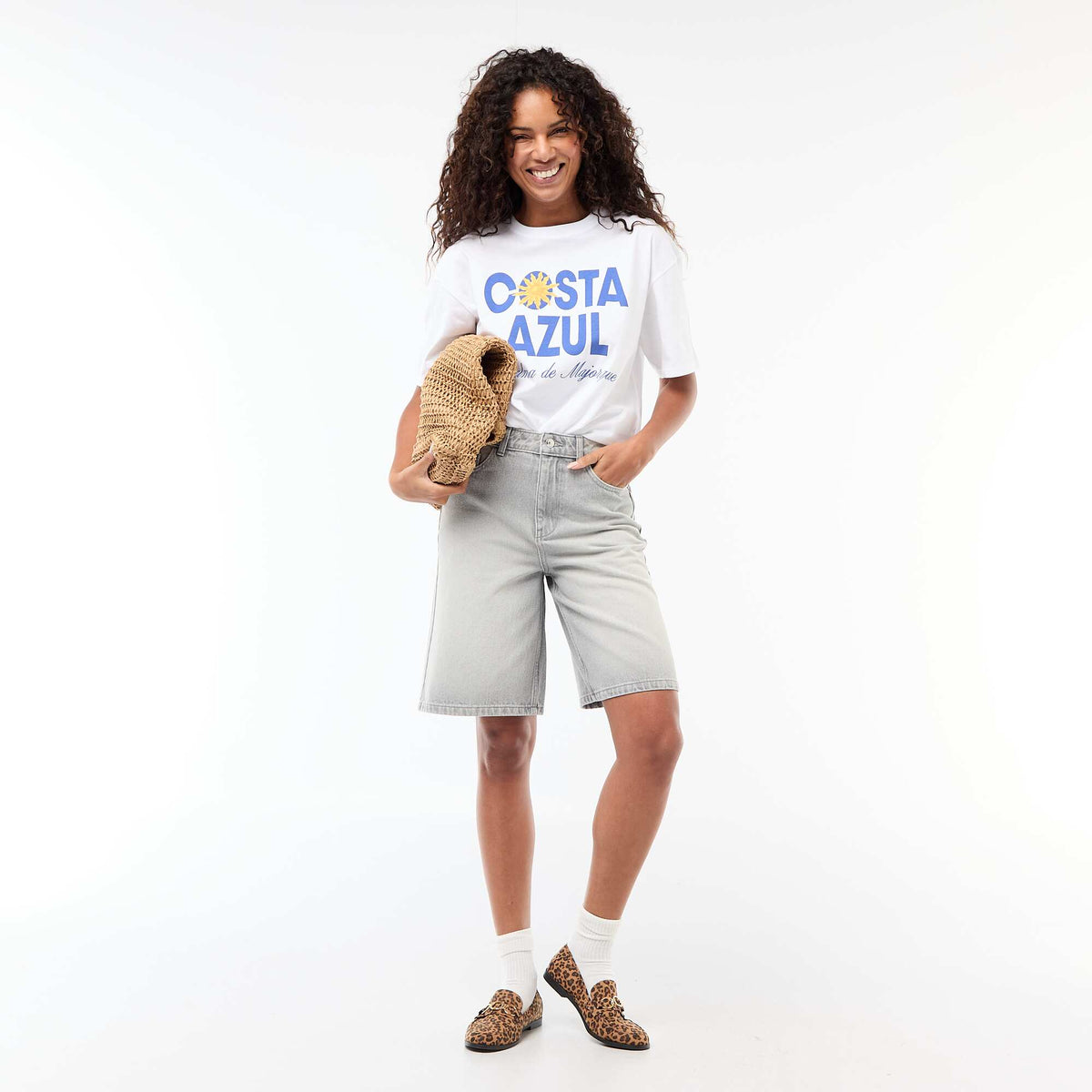 Camiseta oversize con mensaje BLANCO