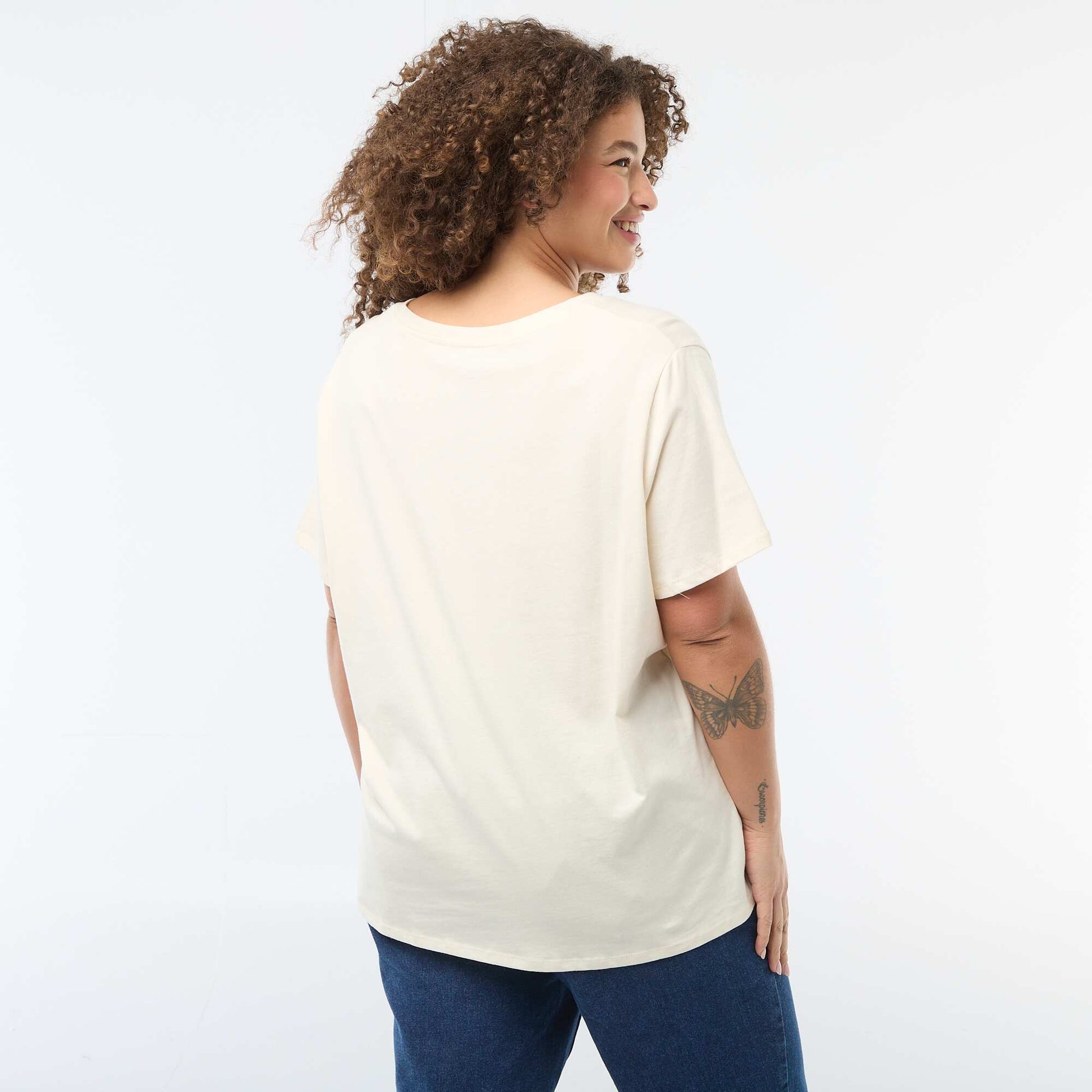 Camiseta básica de manga corta y cuello en pico BLANCO