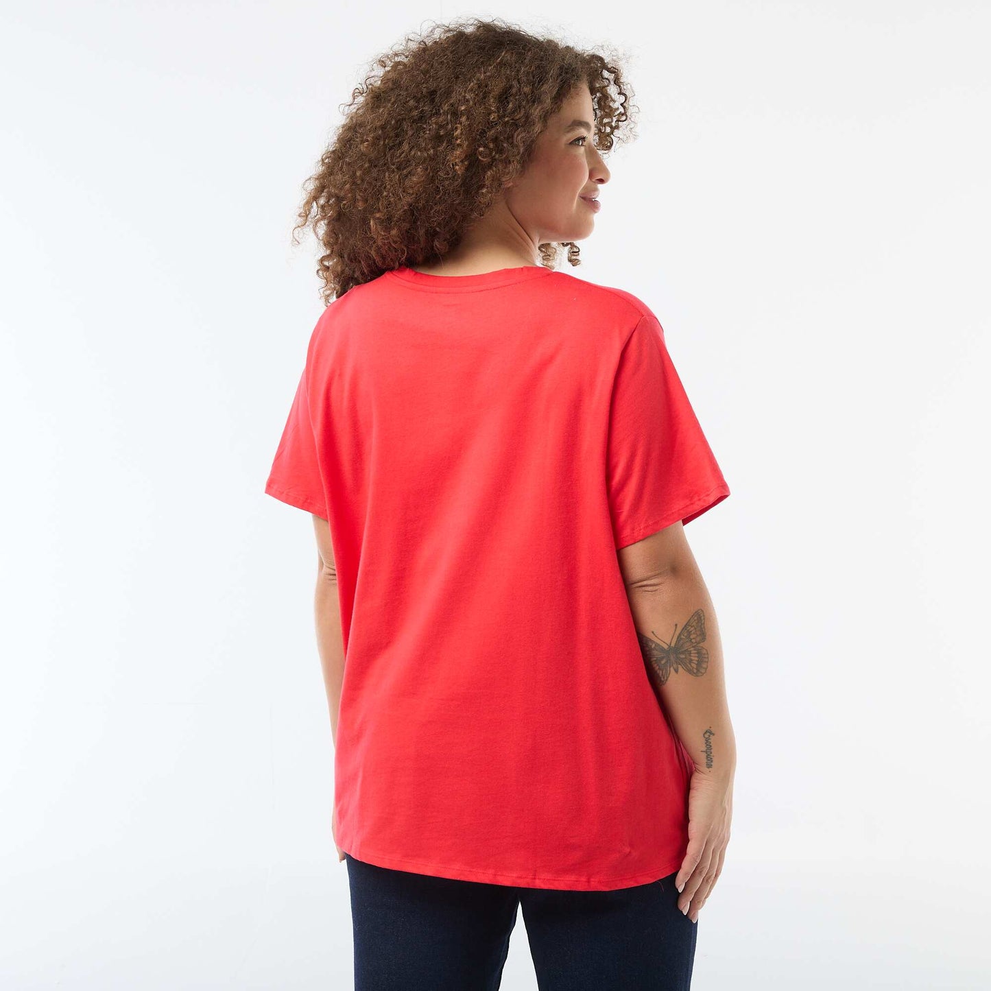 Camiseta básica de manga corta y cuello en pico ROJO