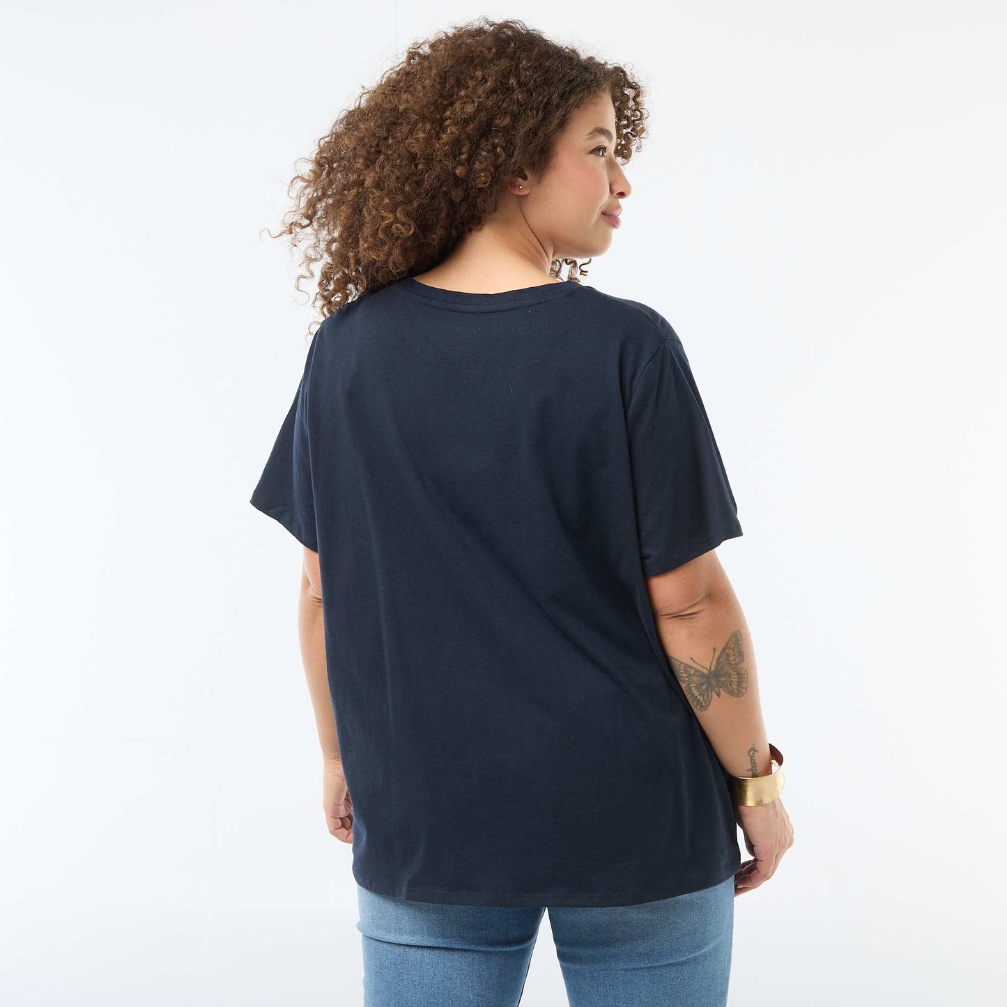 Camiseta básica de manga corta y cuello en pico AZUL
