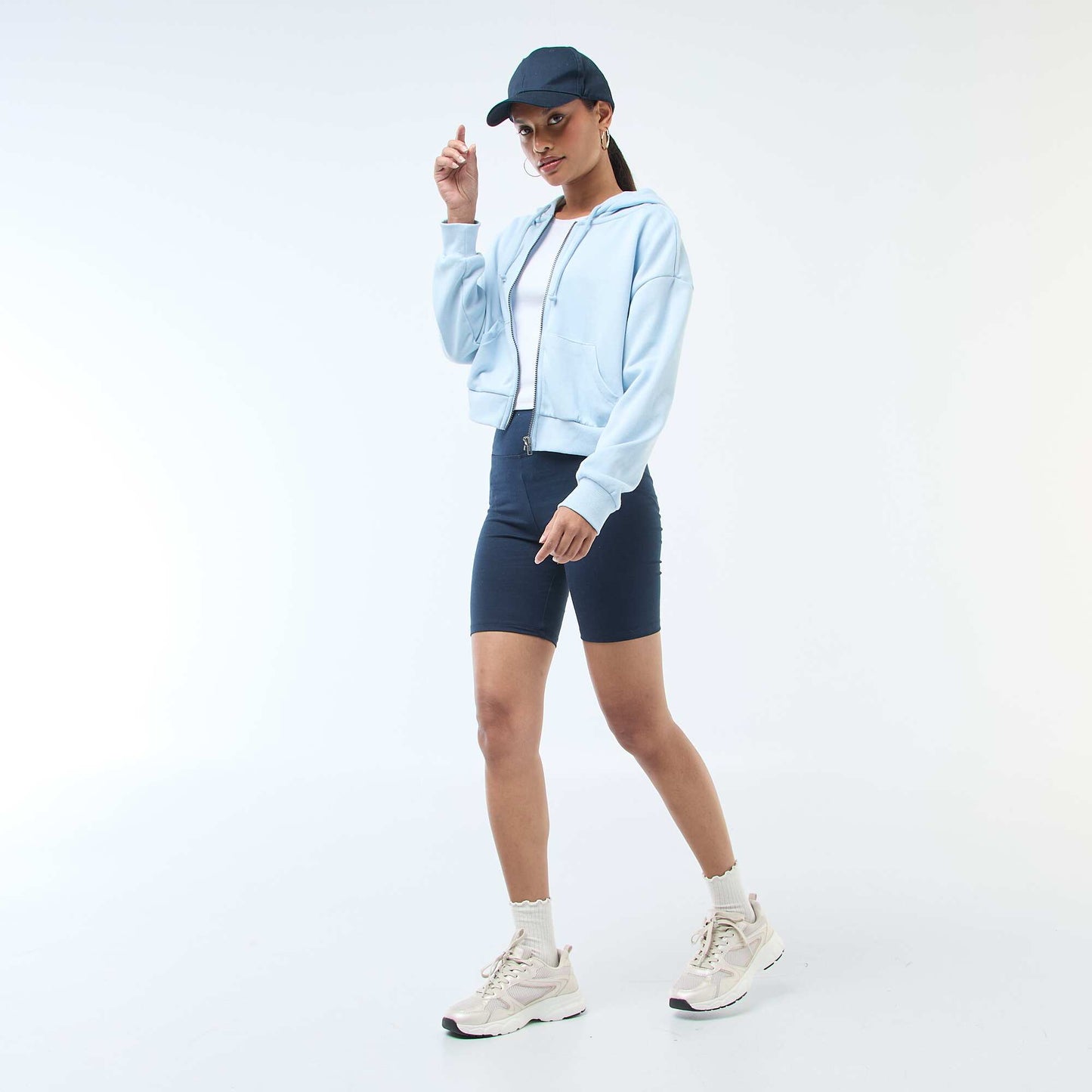 Buzo con capucha crop top AZUL