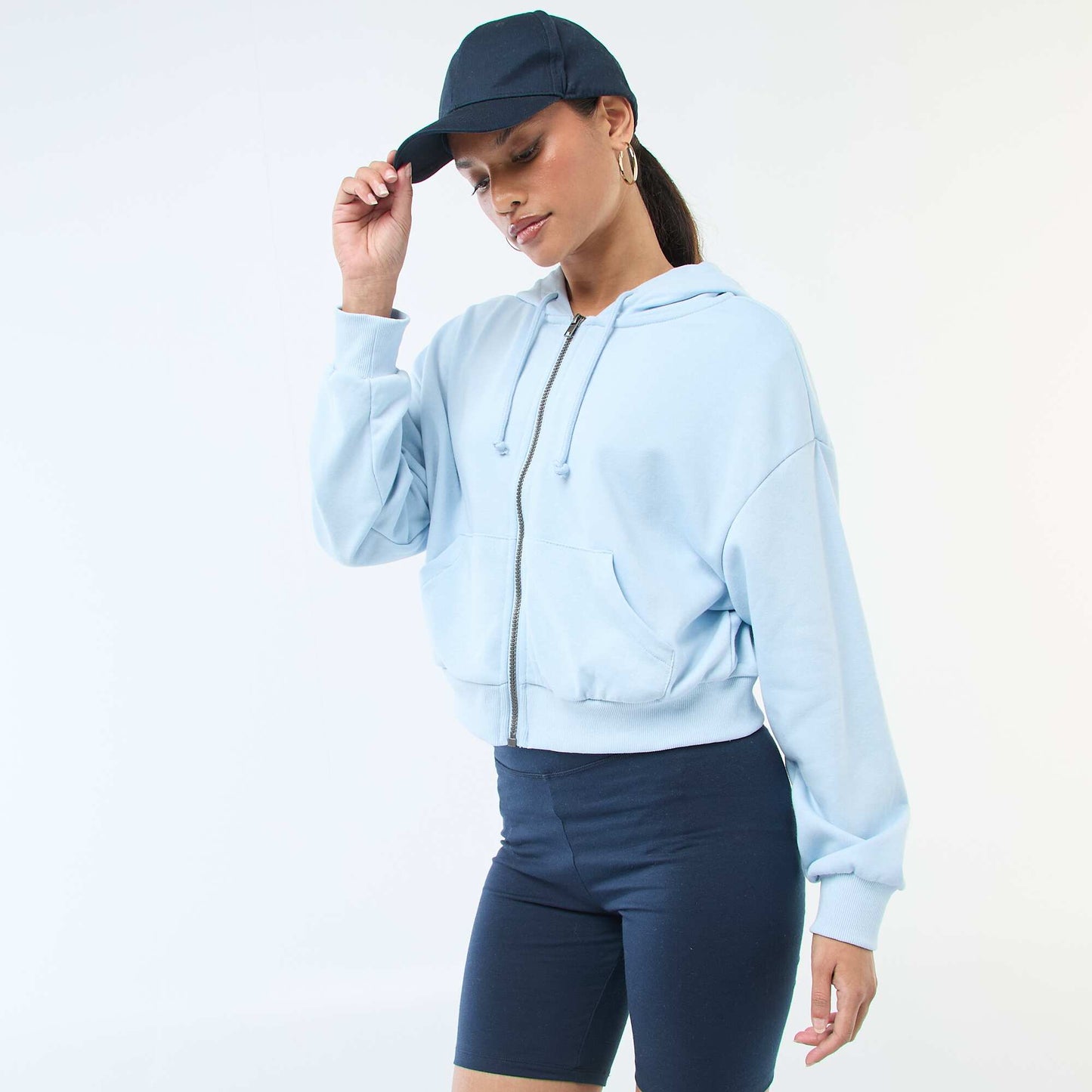Buzo con capucha crop top AZUL