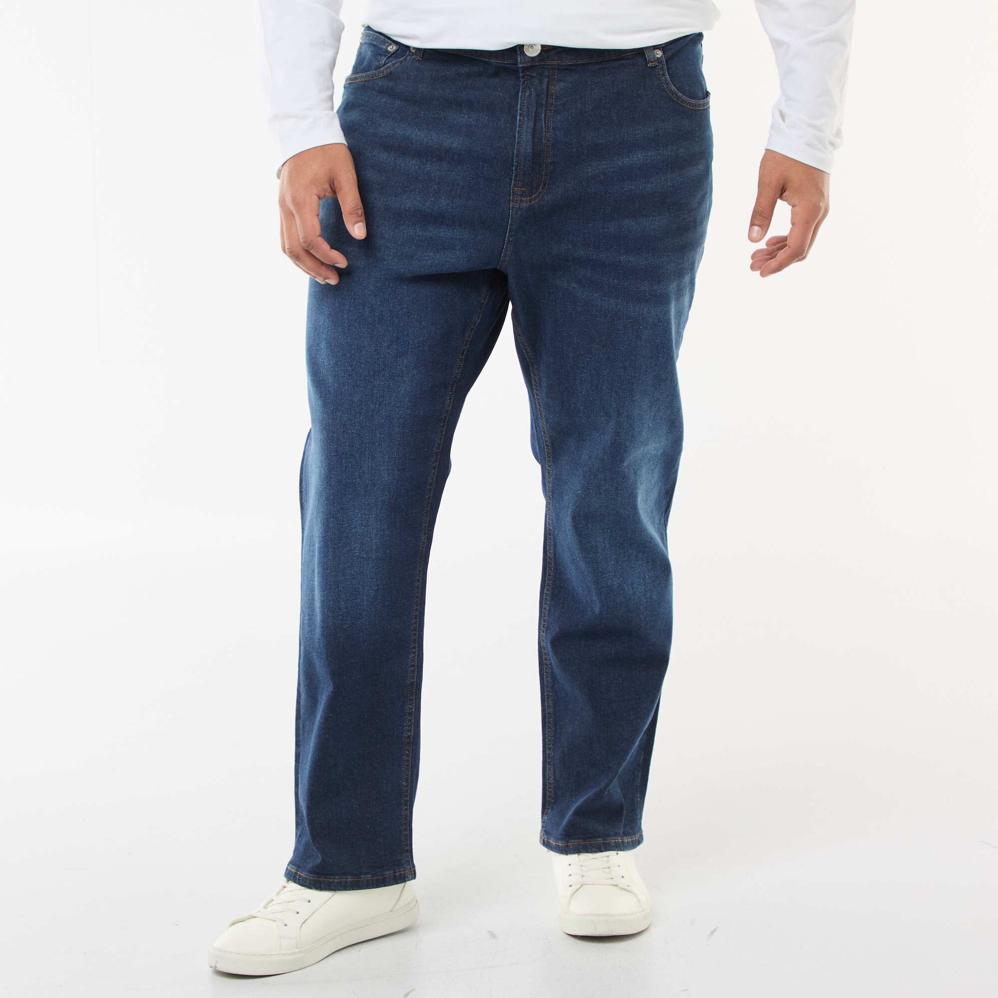 Jean regular / corte recto con 5 bolsillos AZUL