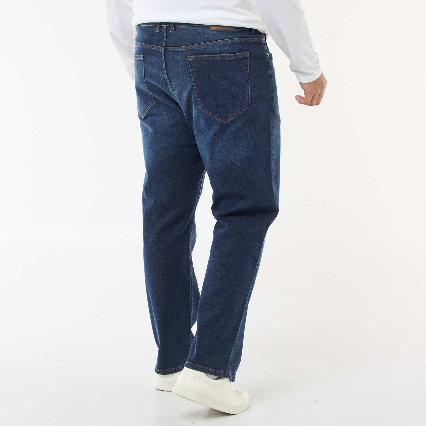 Jean regular / corte recto con 5 bolsillos AZUL