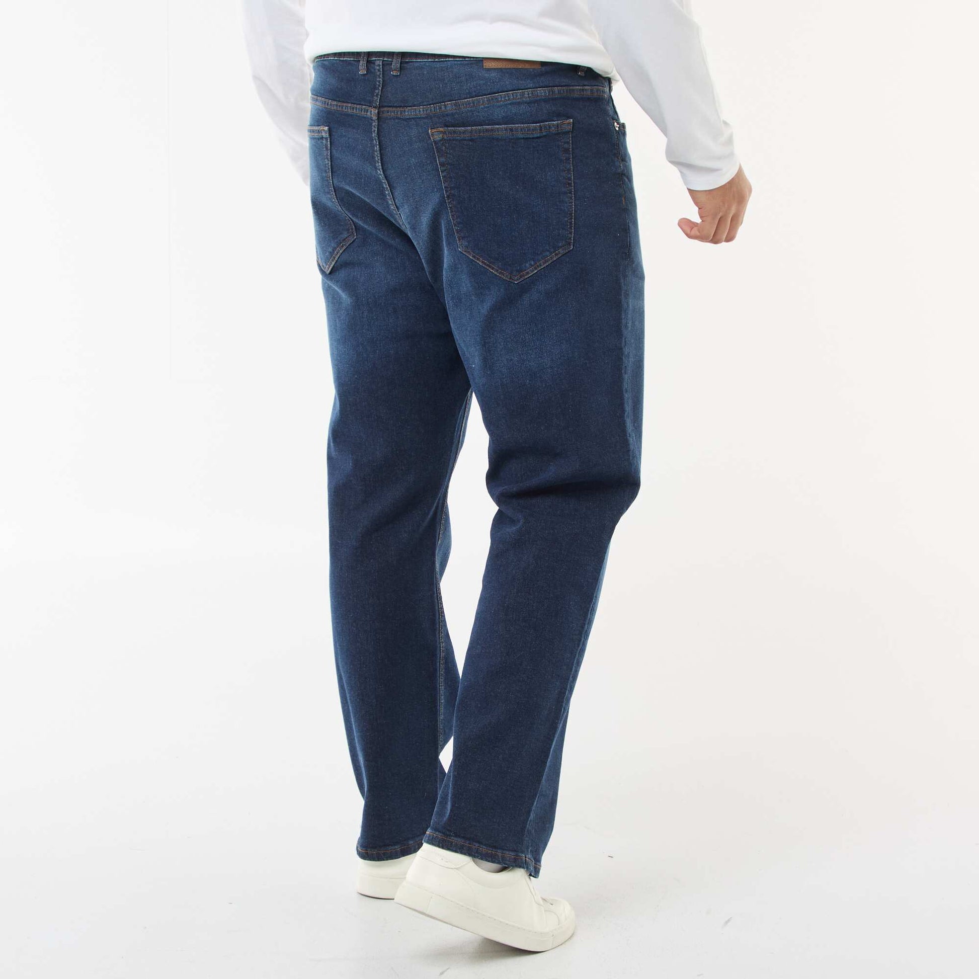 Jean regular / corte recto con 5 bolsillos AZUL