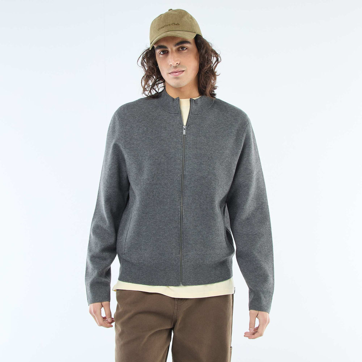 Chaleco cálido con cremallera y cuello alto GRIS
