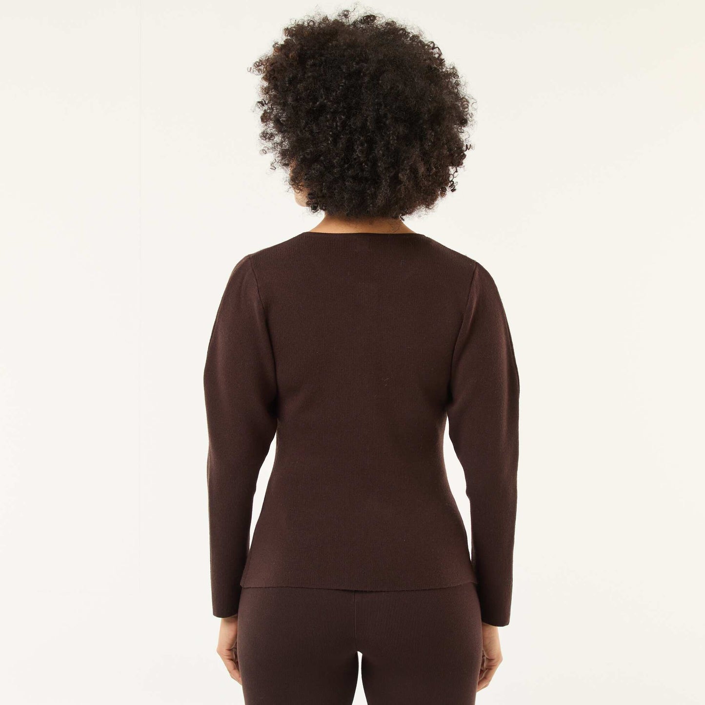 Chaqueta con botones dorados MARRON