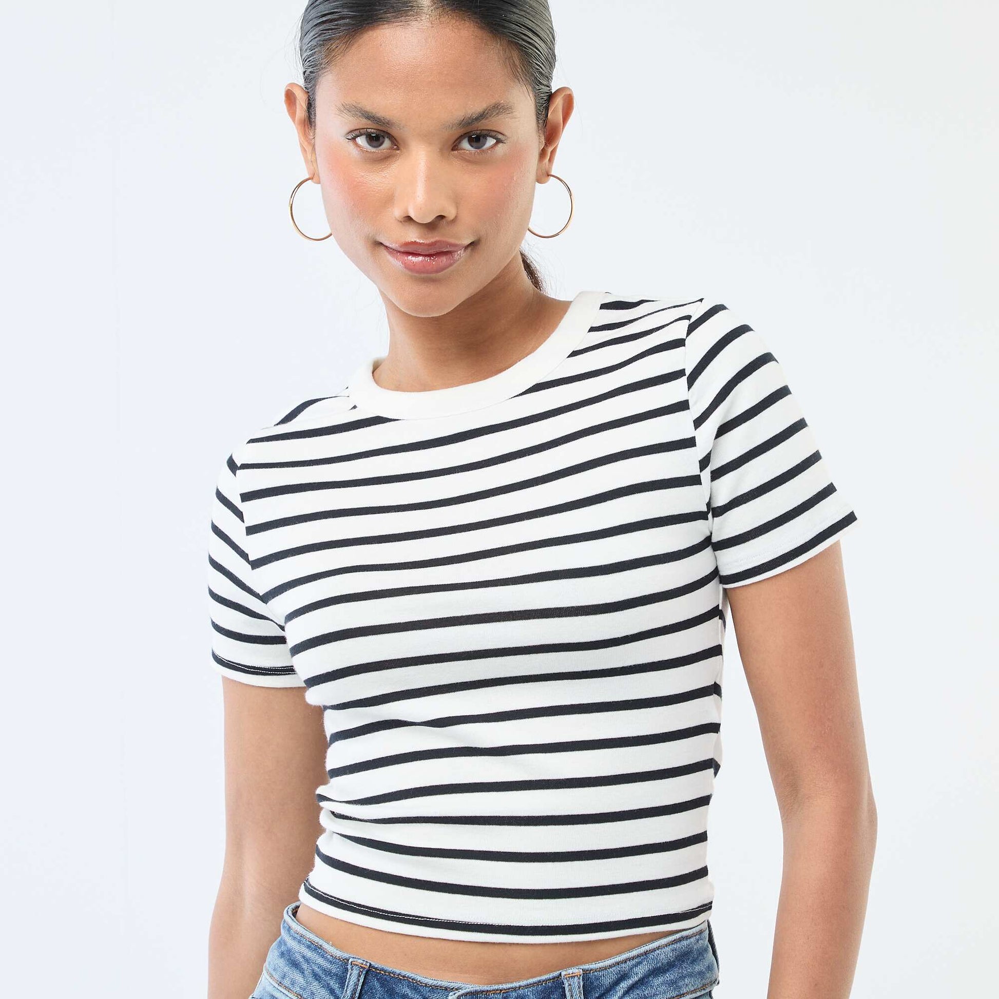 Camiseta estampada de manga corta con diseño BLANCO