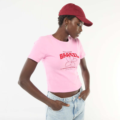 Camiseta estampada de manga corta con diseño ROSA