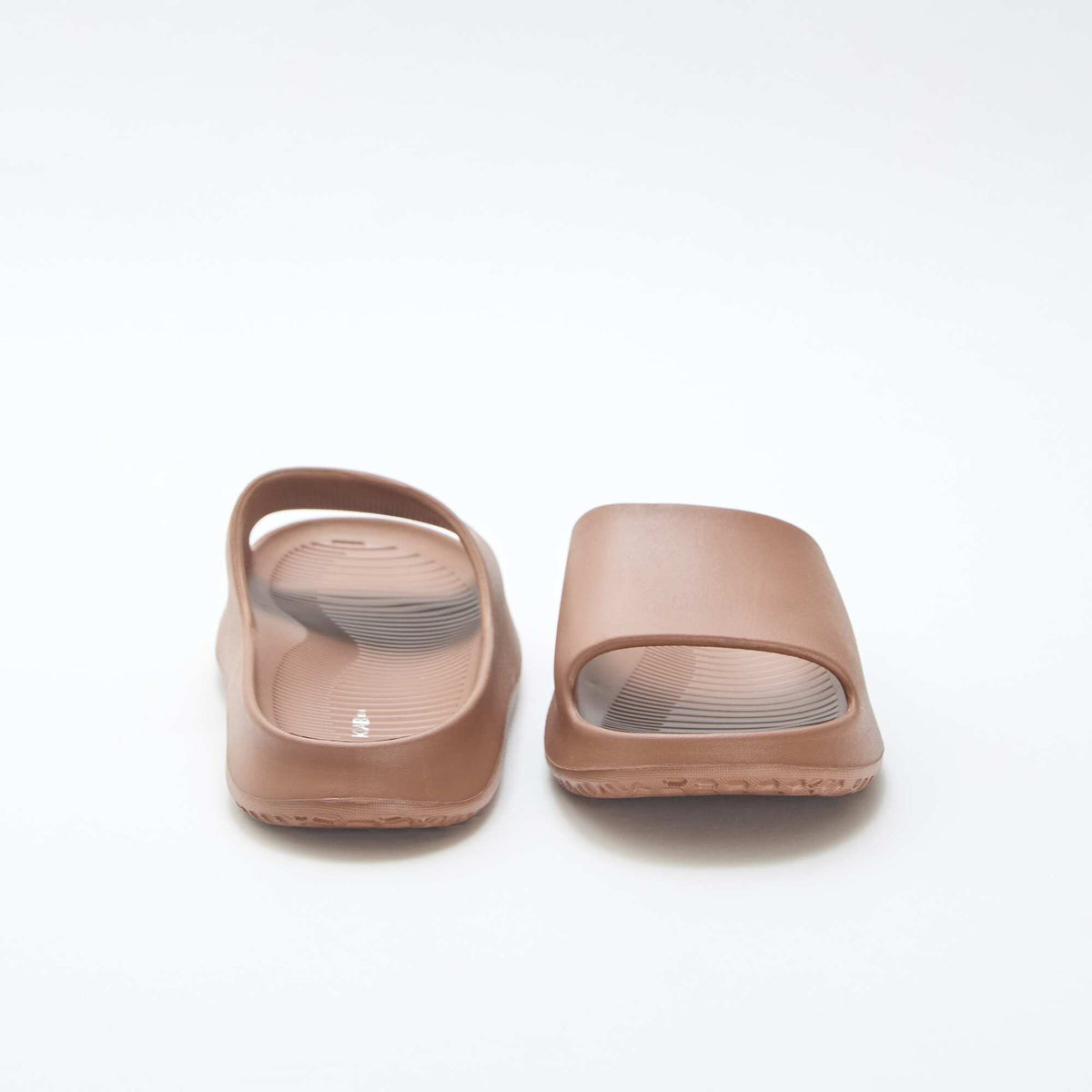 Chanclas de piscina con plataforma MARRON