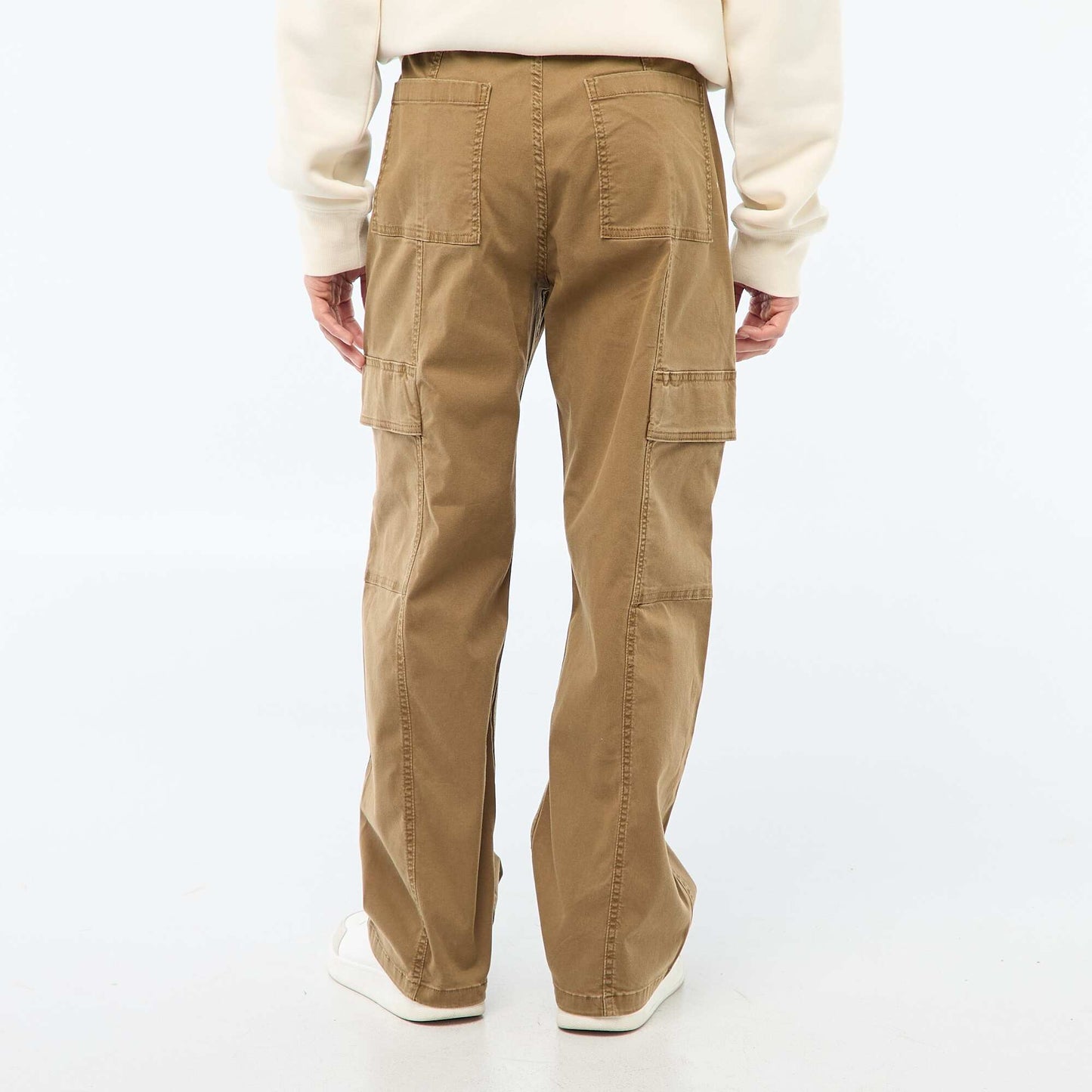 Pantalón multibolsillos liso corte recto / Regular Fit MARRON