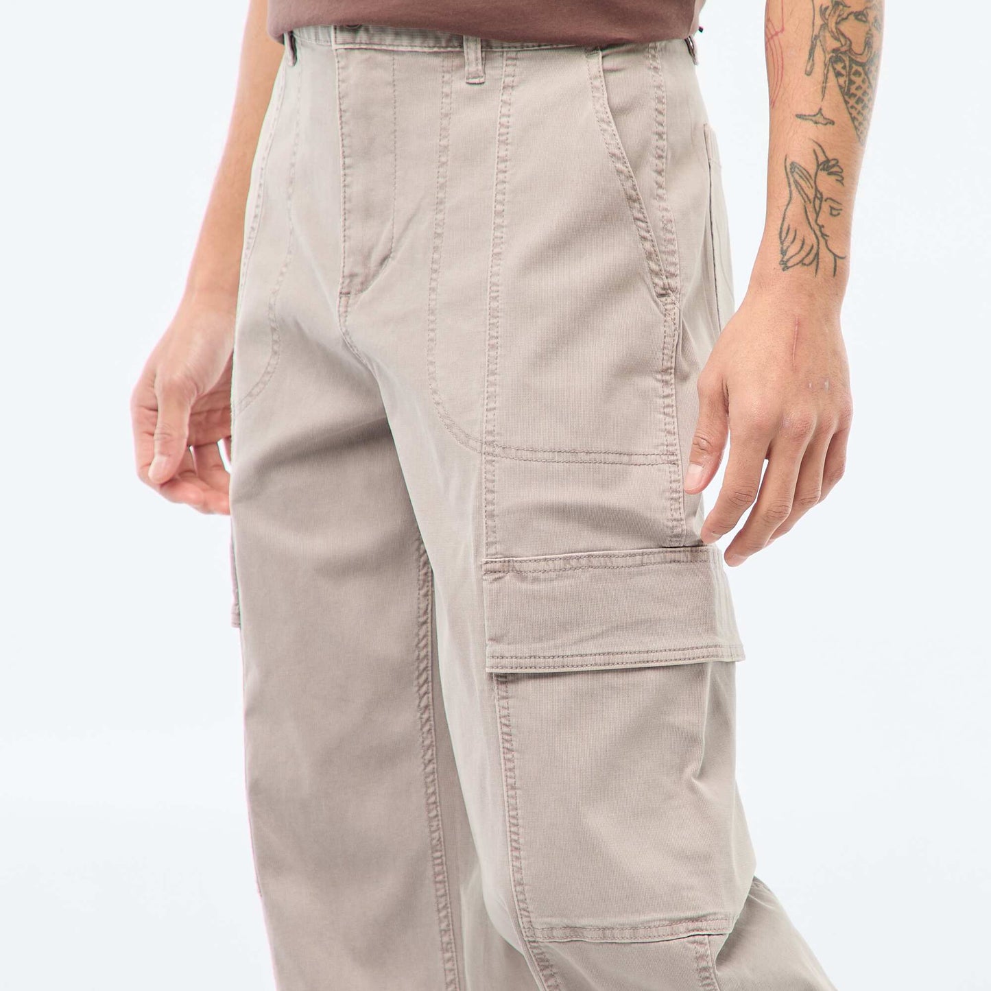 Pantalón multibolsillos liso corte recto / Regular Fit GRIS