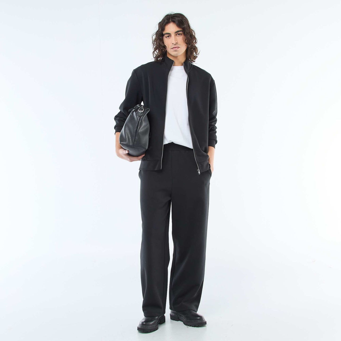 Pantalón ancho estilo jogging NEGRO