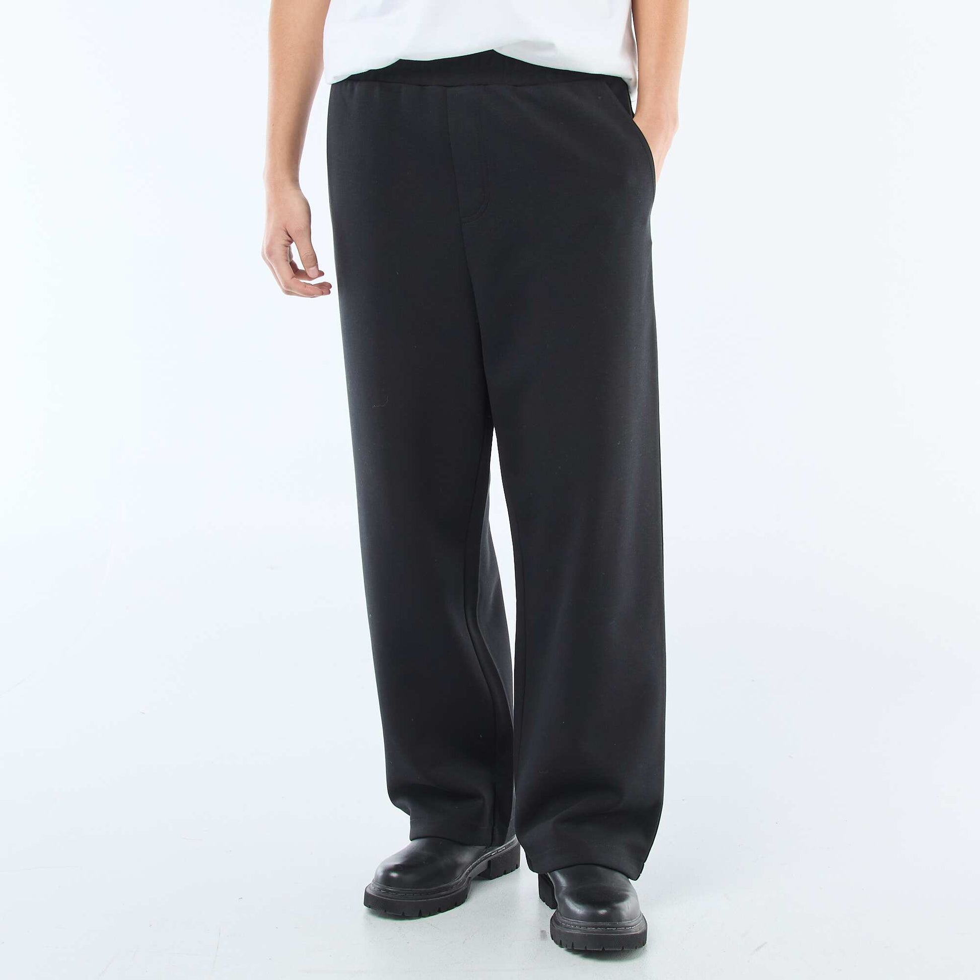 Pantalón ancho estilo jogging NEGRO