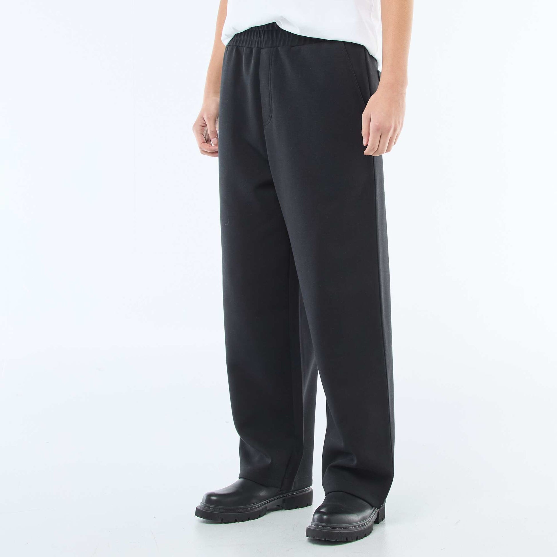 Pantalón ancho estilo jogging NEGRO