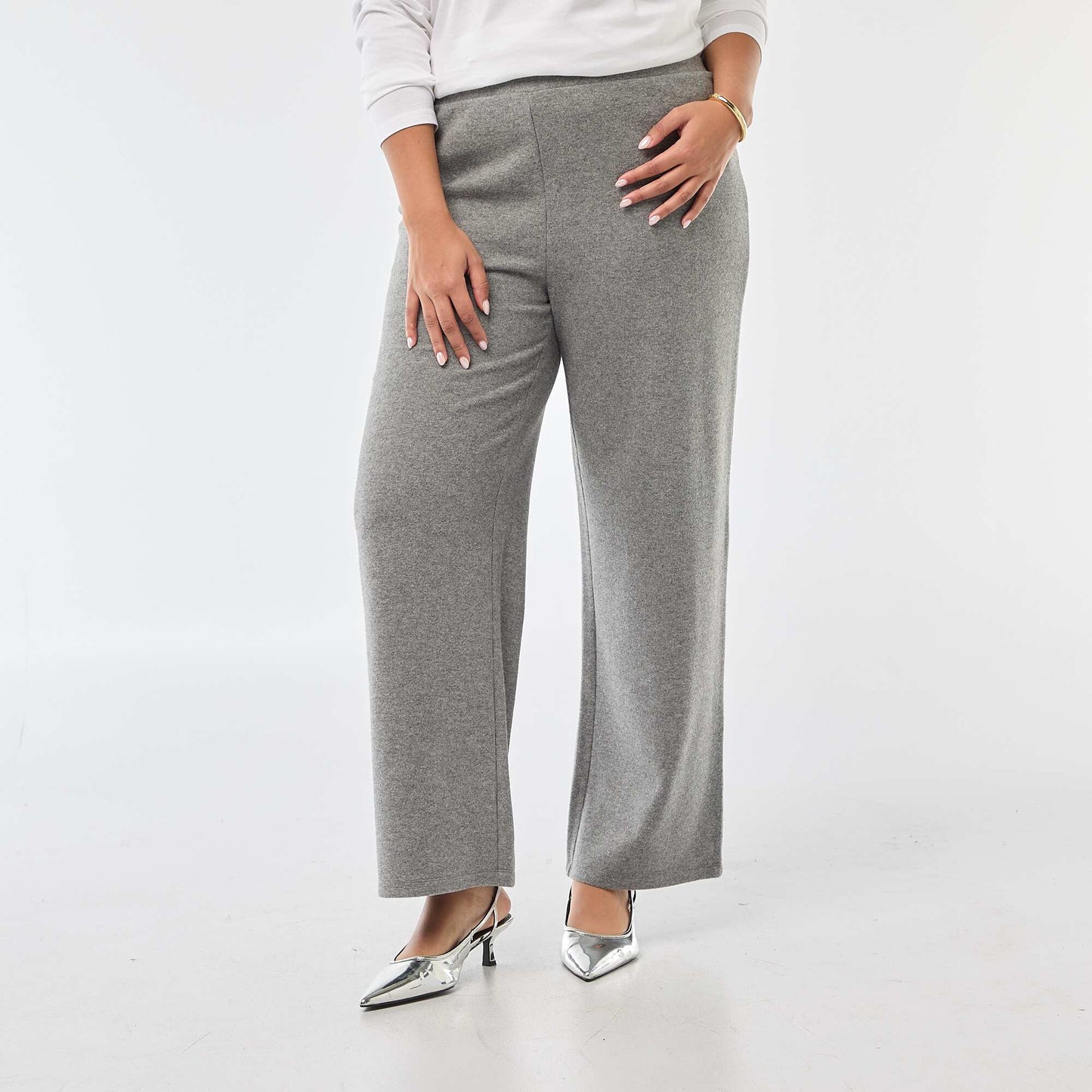 Pantalón cómodo de punto canalé GRIS
