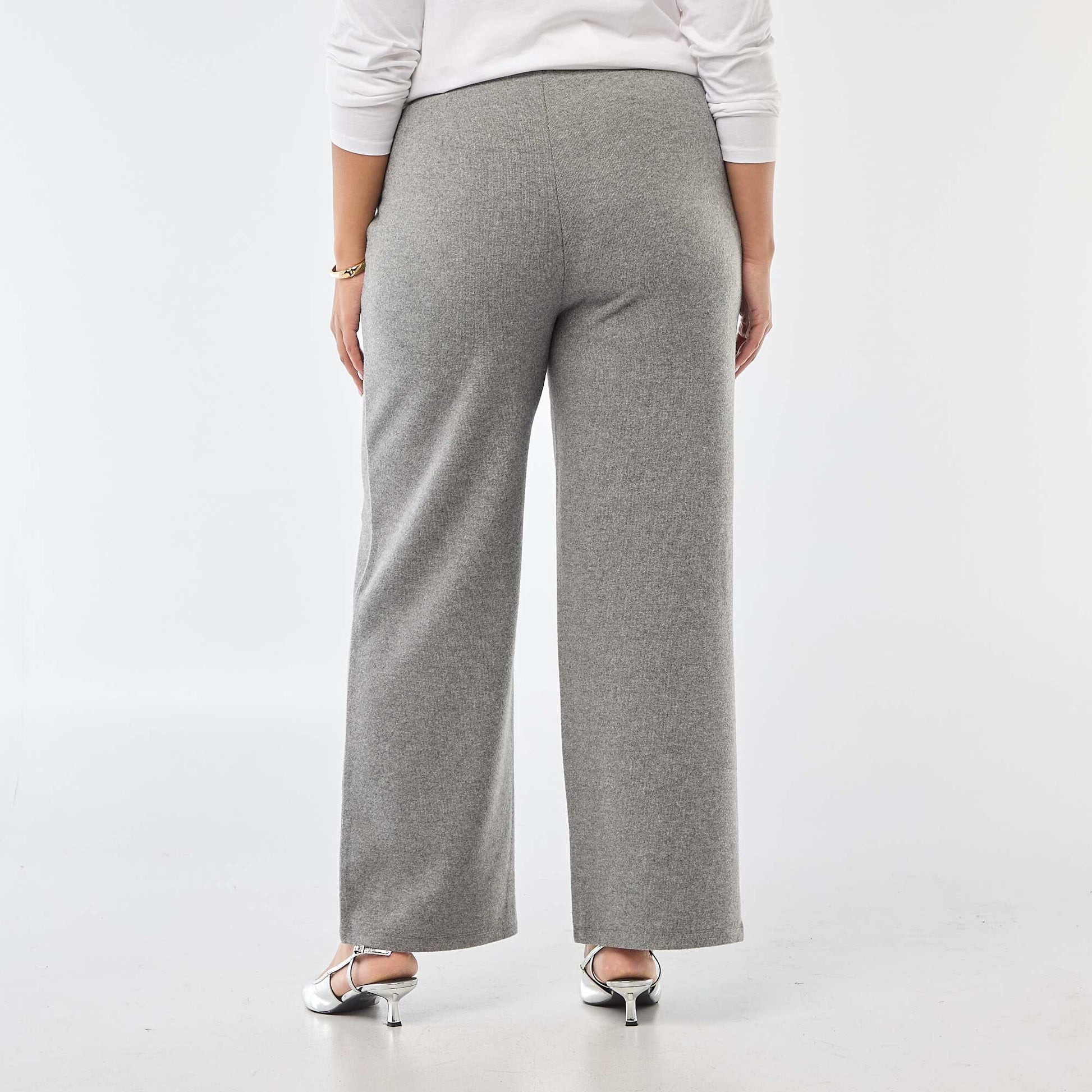 Pantalón cómodo de punto canalé GRIS