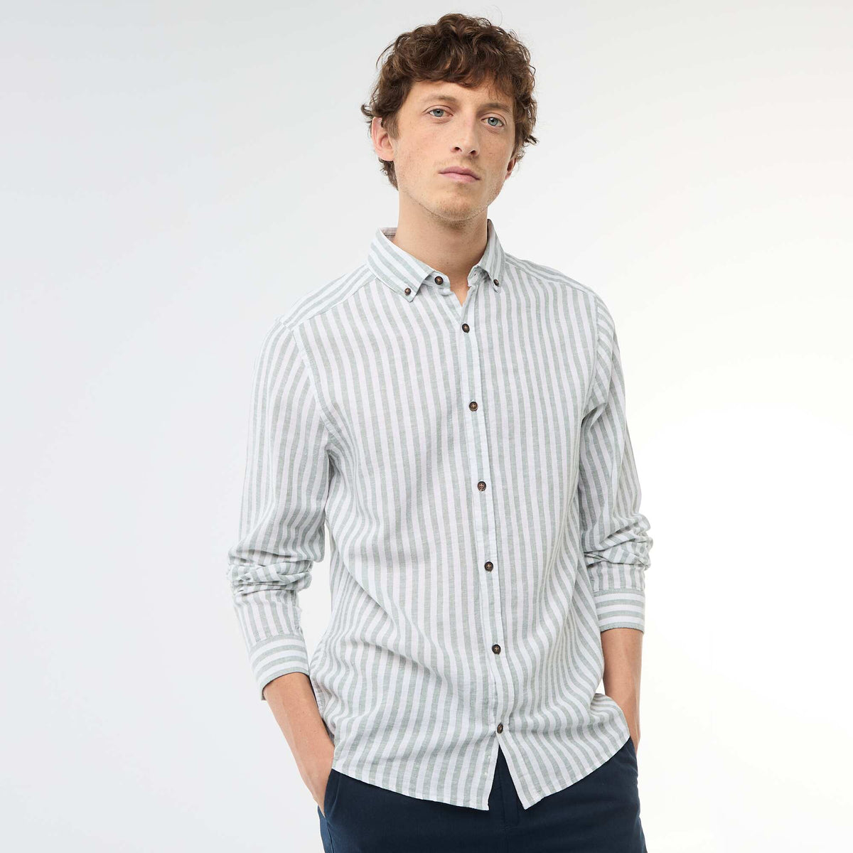 Camisa de lino y algodón a rayas VERDE