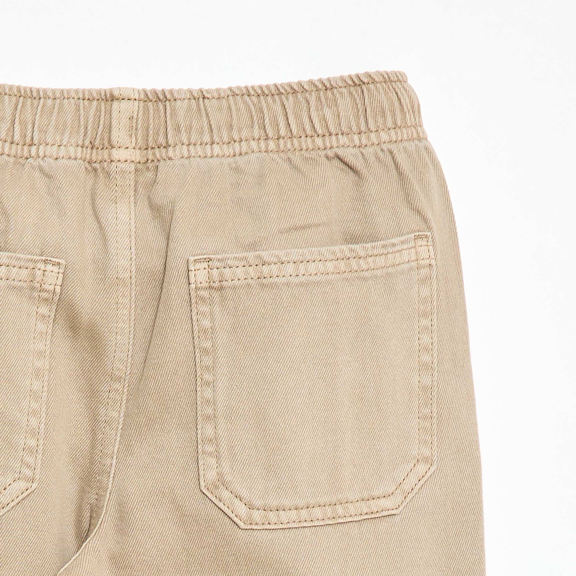 Jogger con cintura elástica y cordón ajustable BEIGE