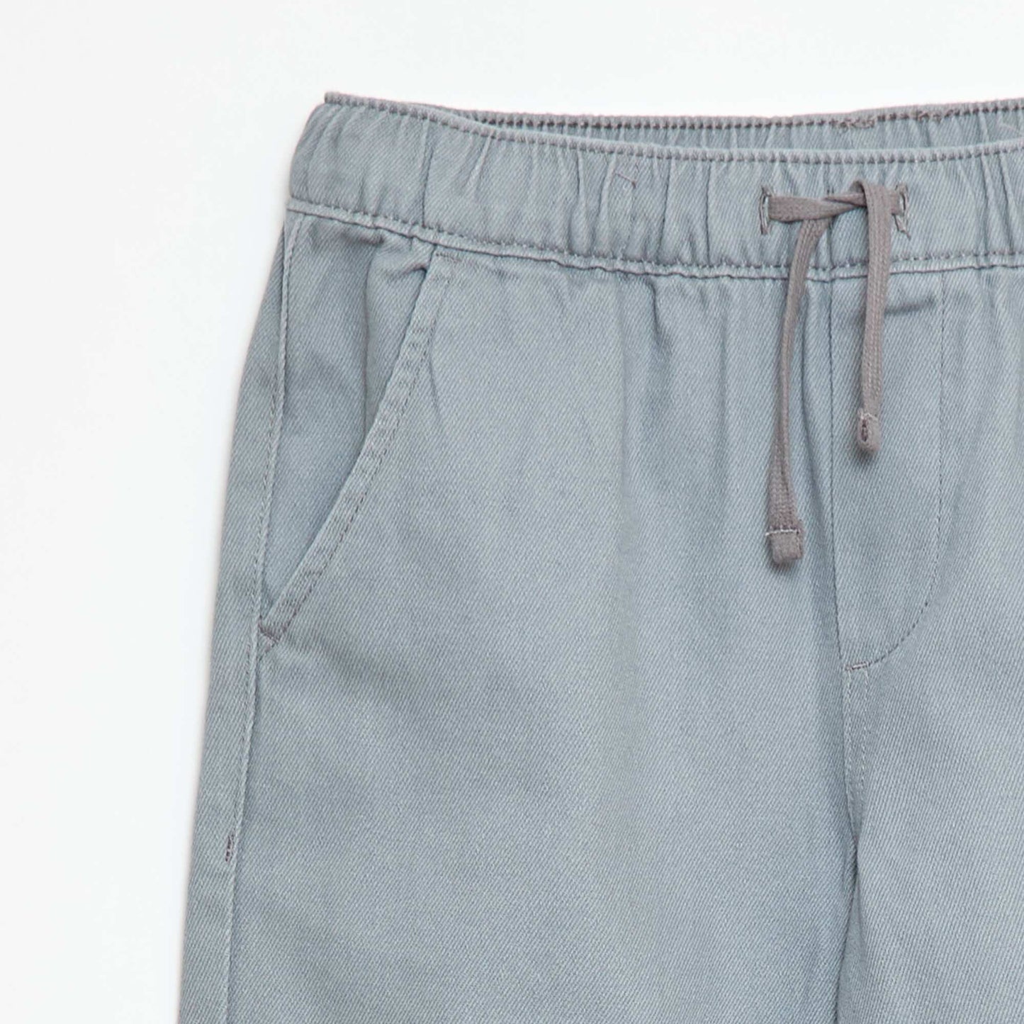 Pantalón estilo jogger GRIS