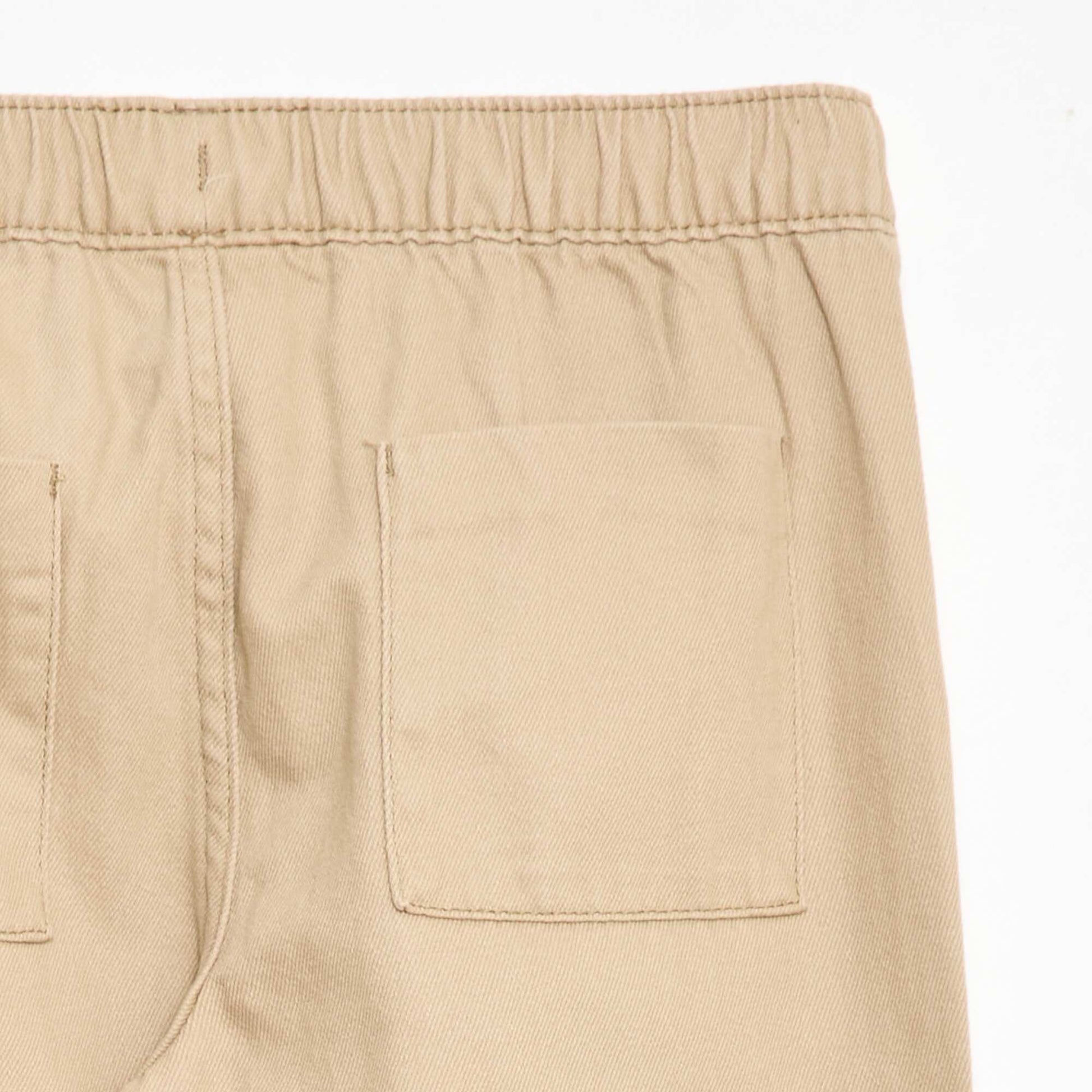 Pantalón estilo jogger BEIGE