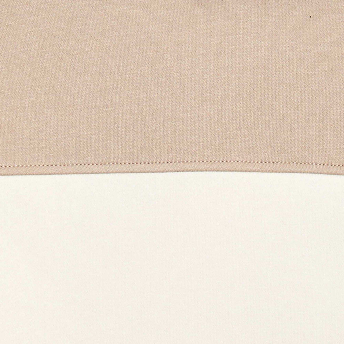 Buzo con capucha tipo canguro BEIGE