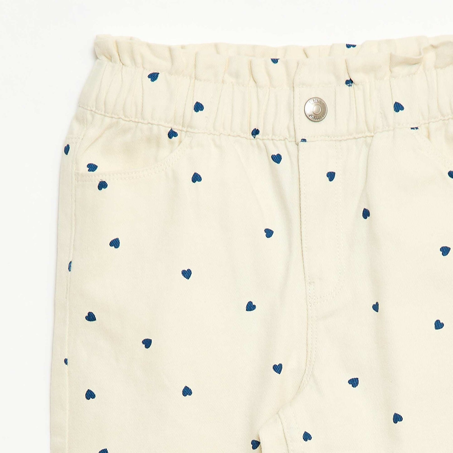 Pantalón jean corte mom con estampado BLANCO