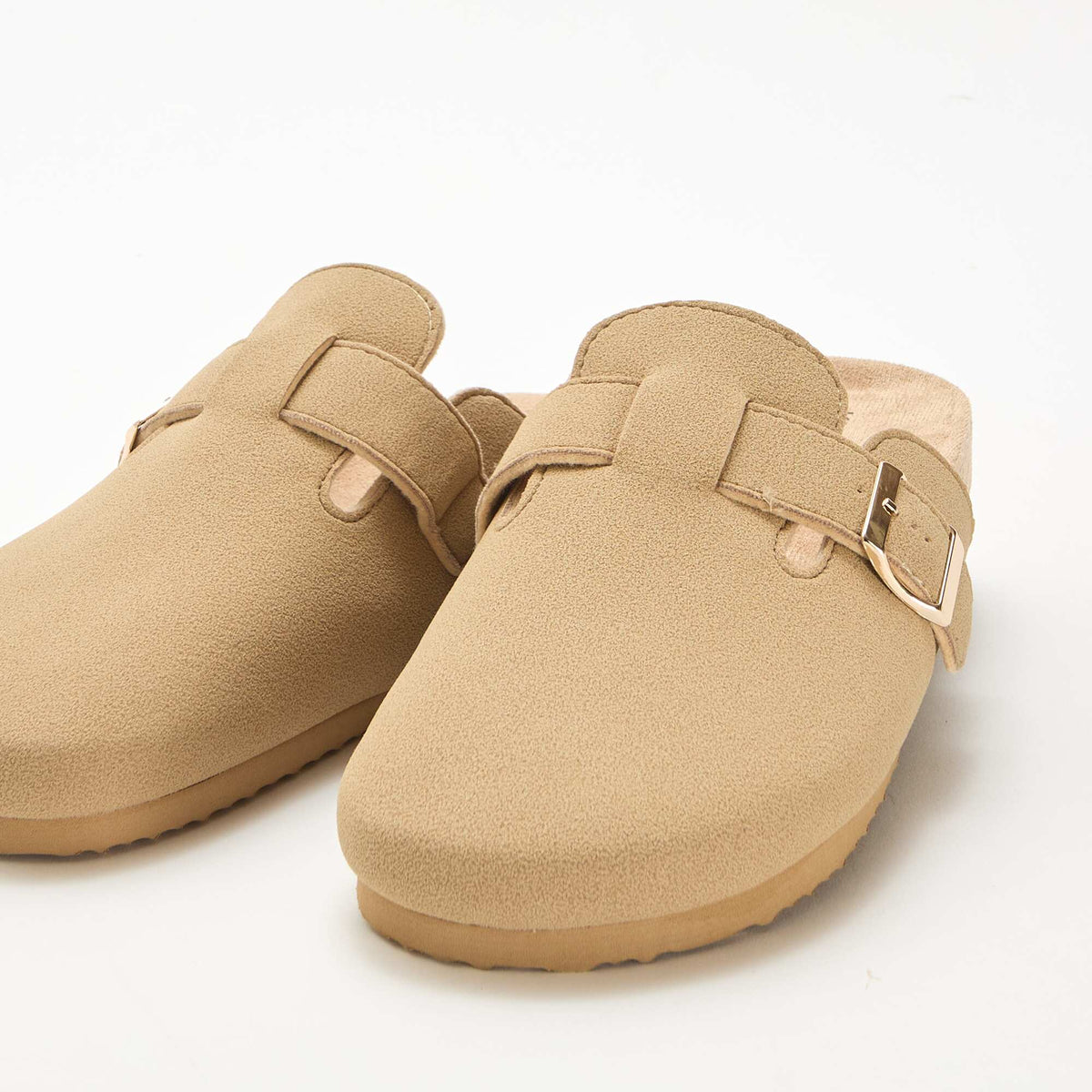 Zapatillas tipo zueco MARRON
